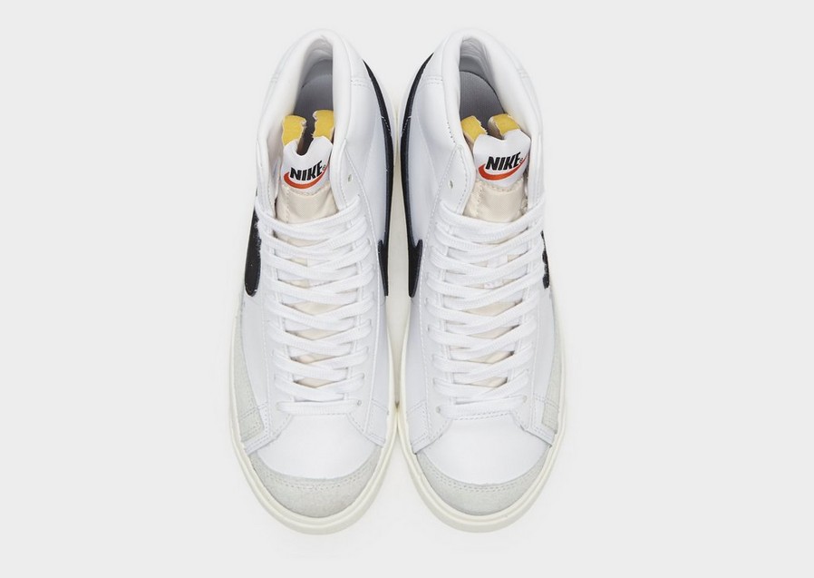 Női sneakers NIKE BLAZER MID '77  CZ1055-100 Fehér