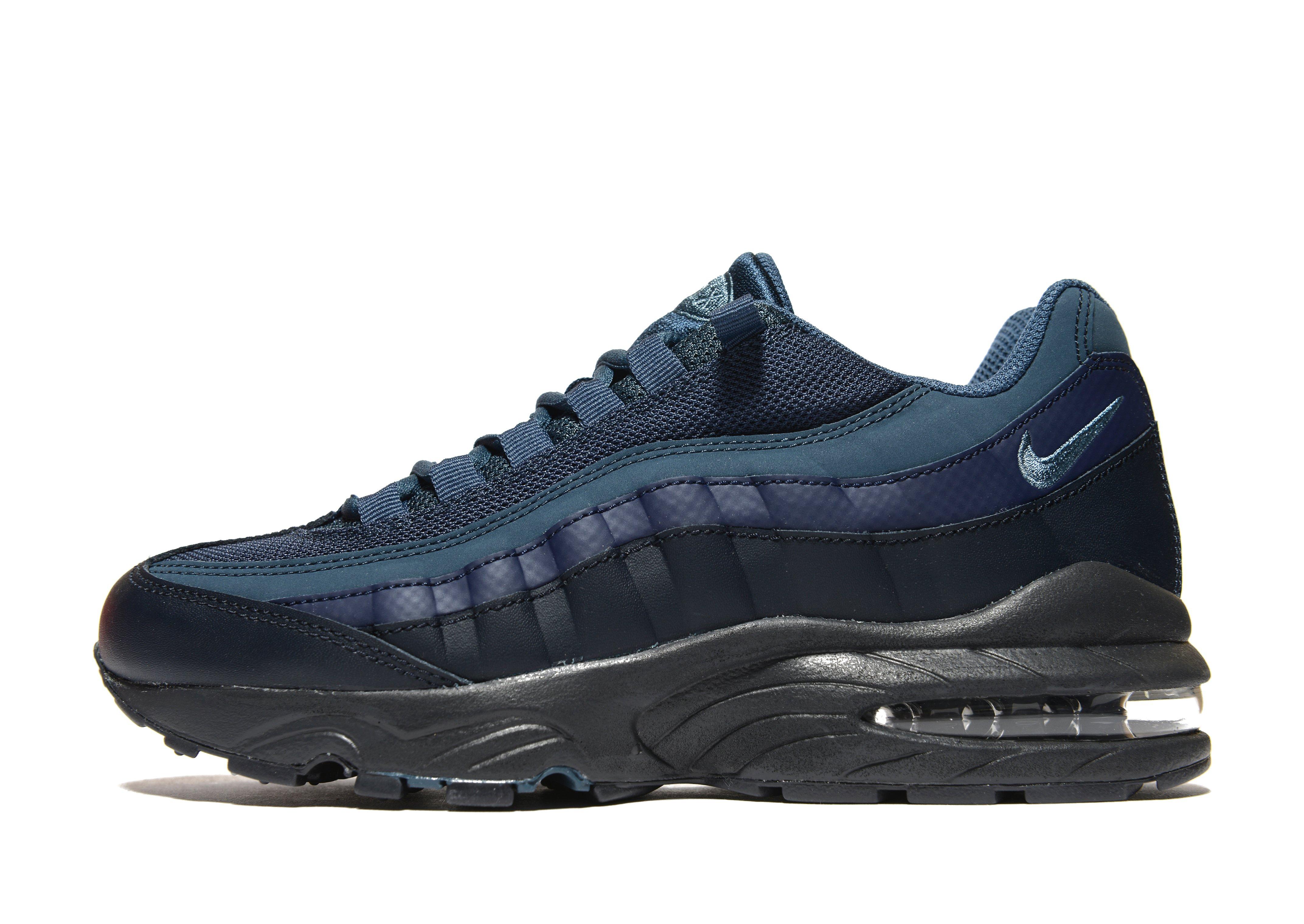 grey nike 95 junior