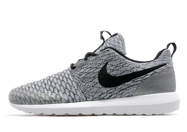 nike acg air revaderchi black