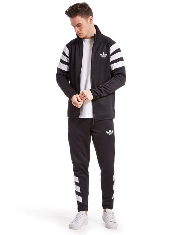 adidas original trefoil adidas original trefoil