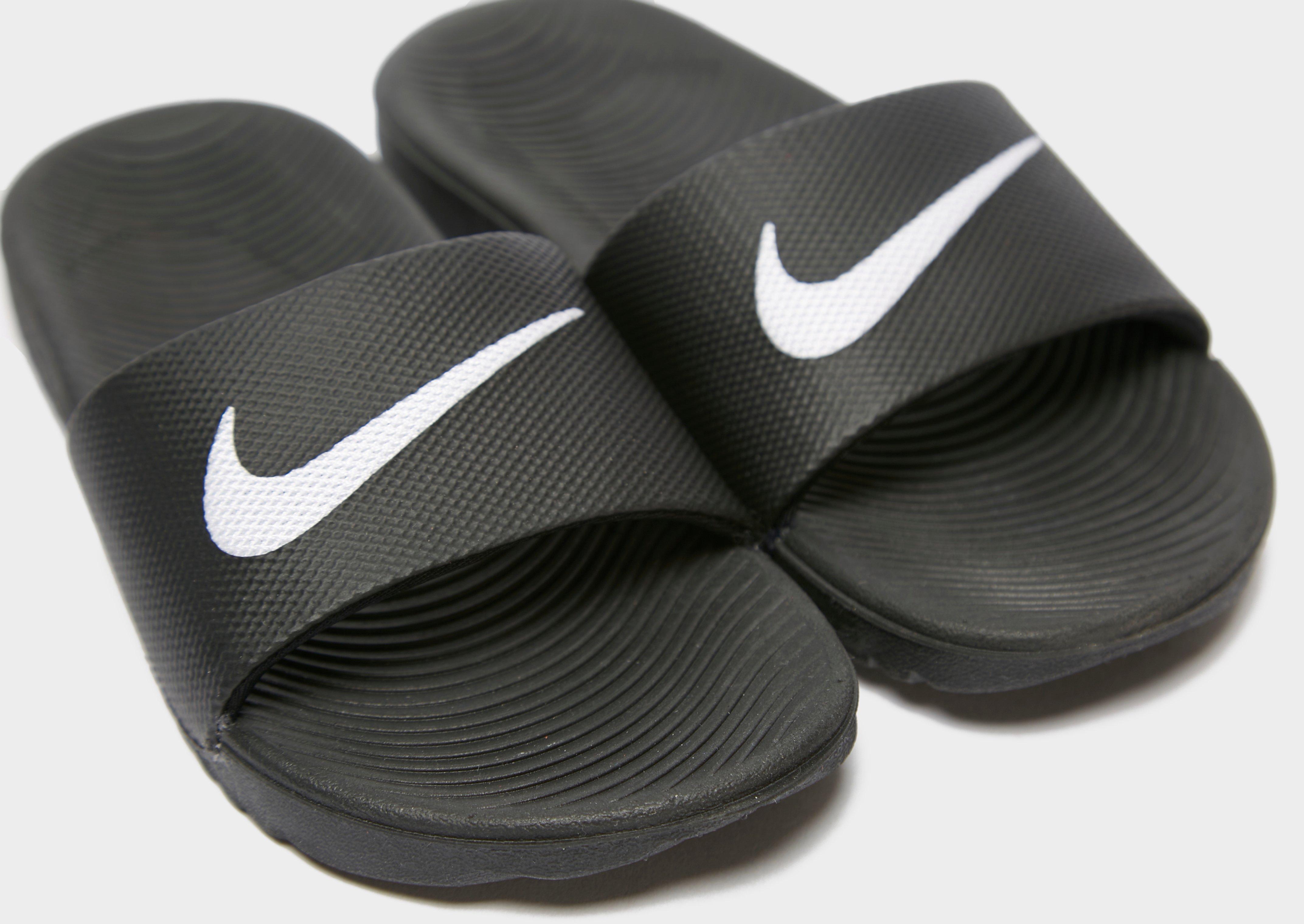 Gyerek papucsok és flip-flopok NIKE KAWA SLIDES  819352-001 Fekete