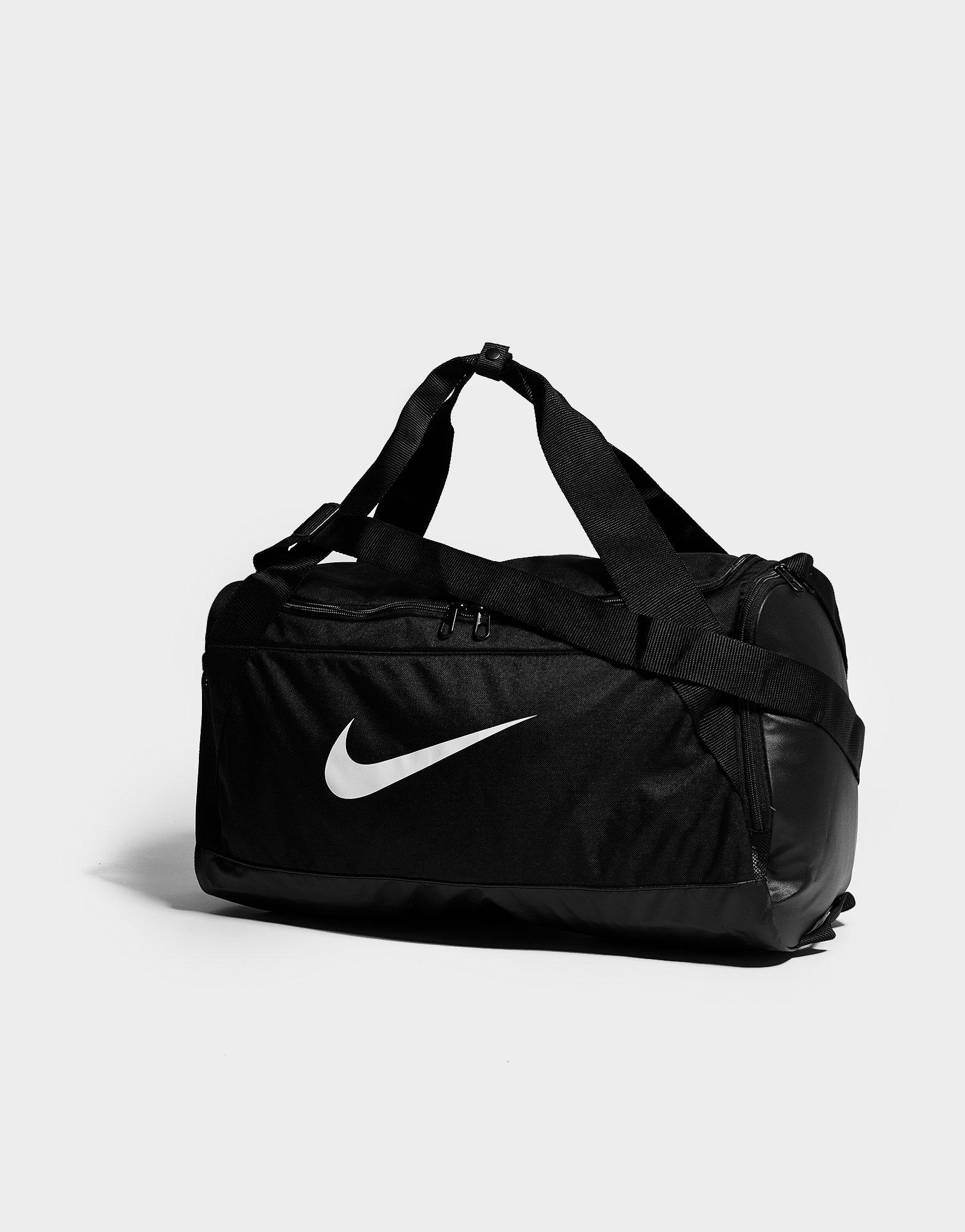 nike small sports bag in black