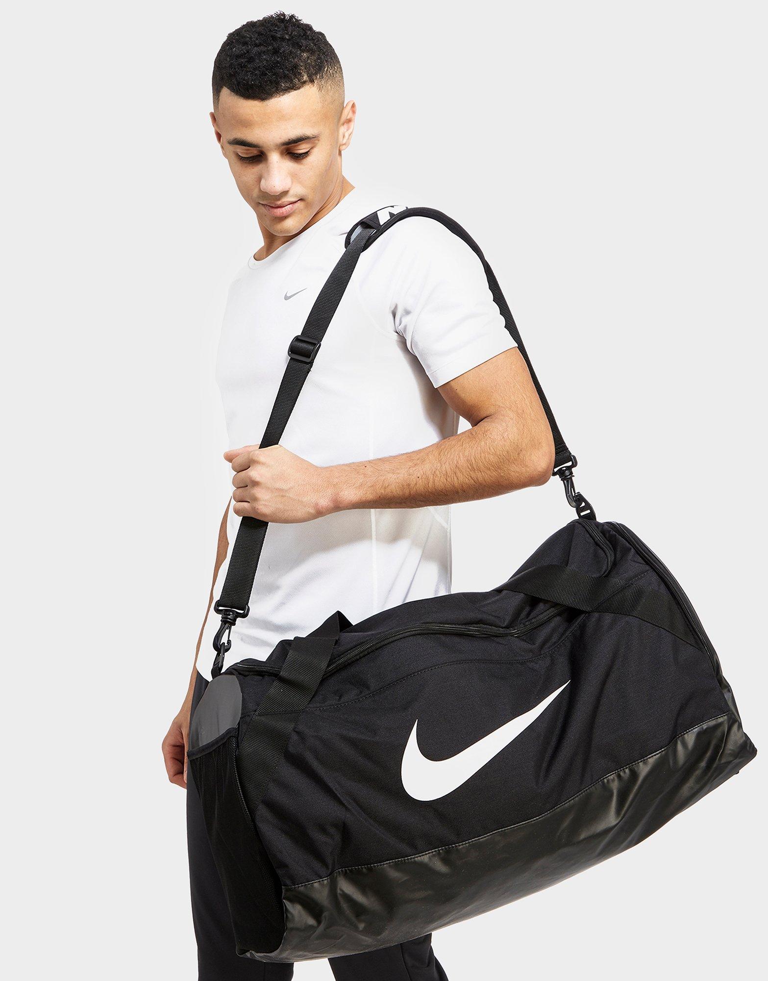 large nike duffle bag