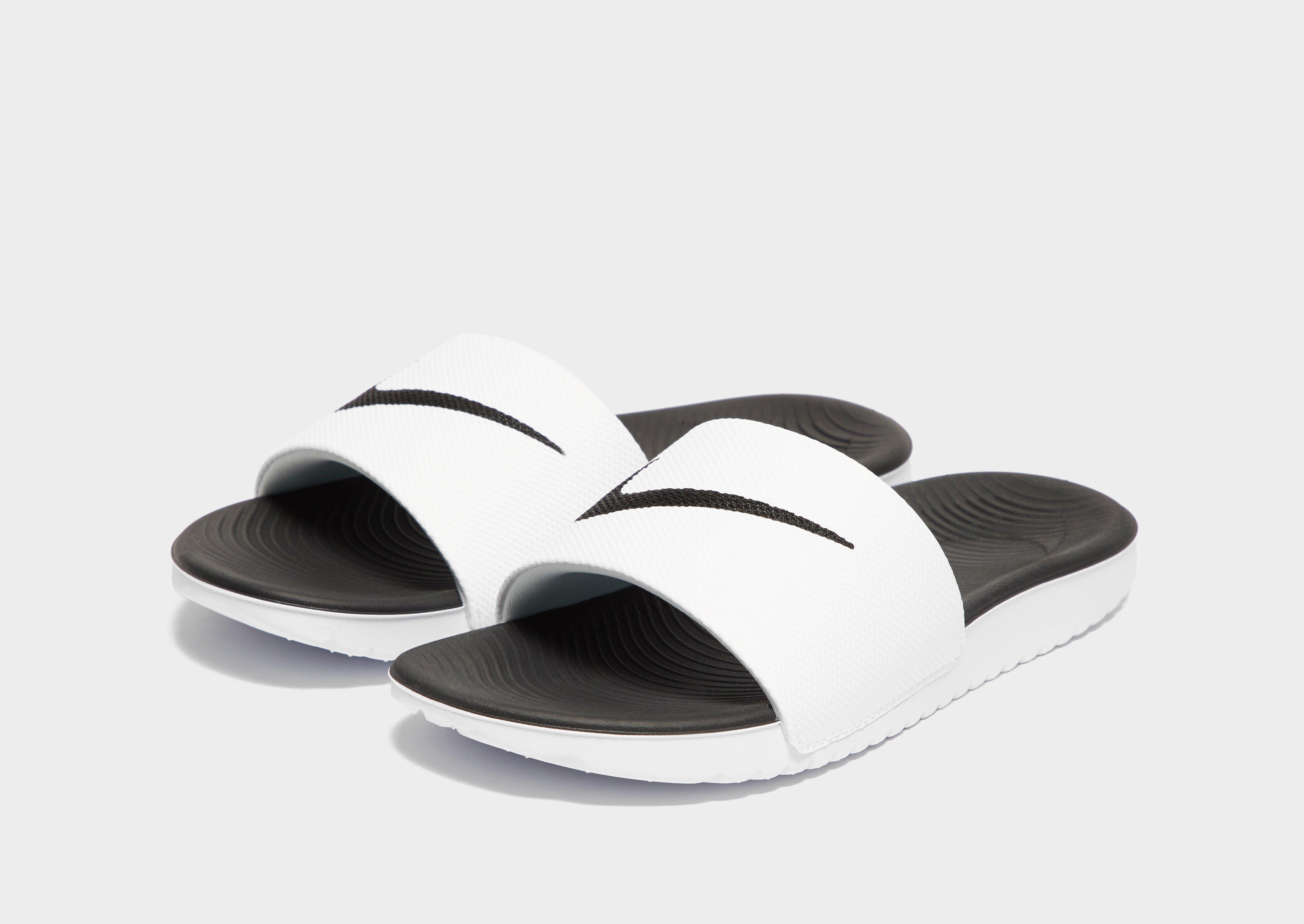 Gyerek papucsok és flip-flopok NIKE KAWA SLIDES  819352-100 Fehér
