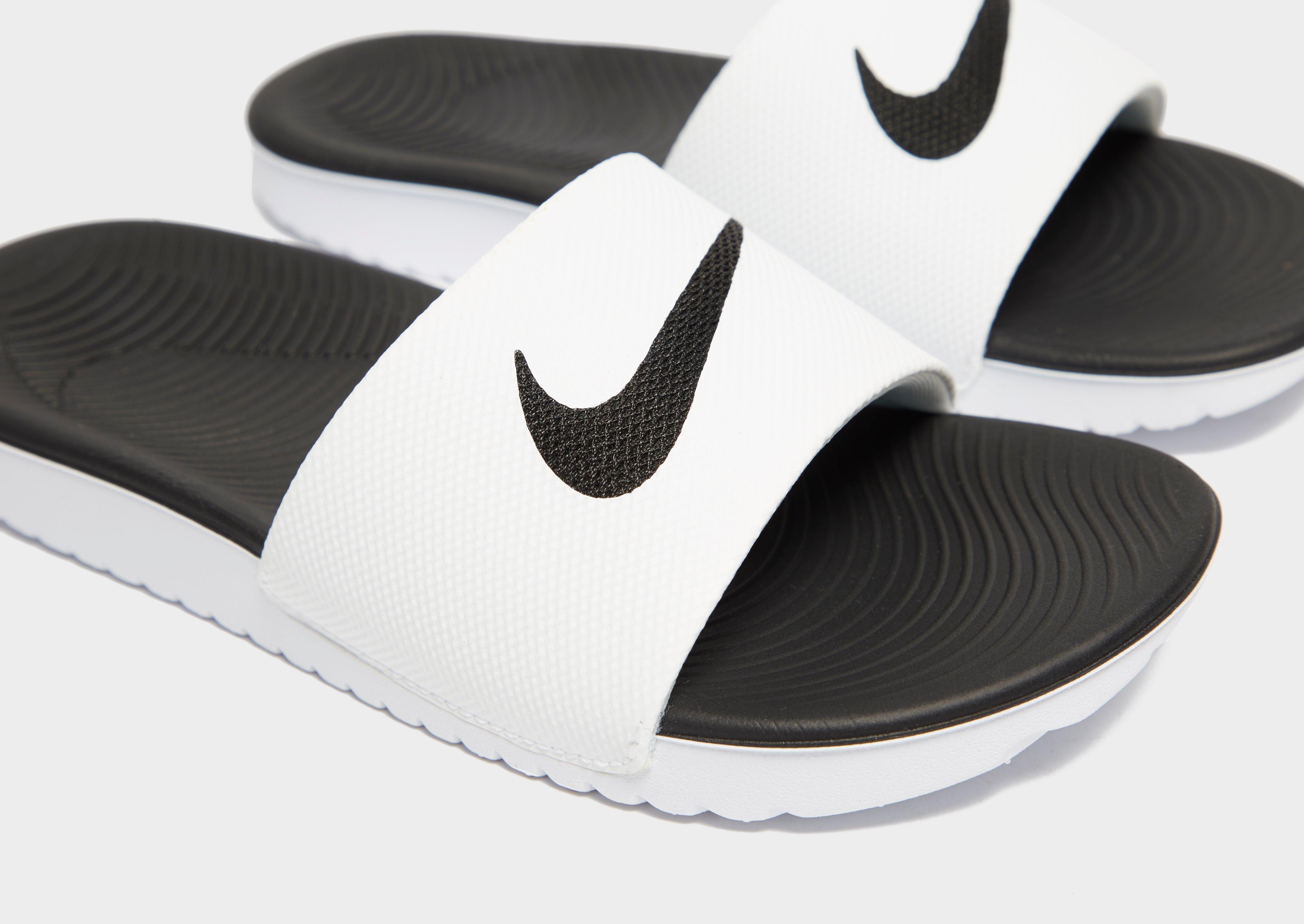 Gyerek papucsok és flip-flopok NIKE KAWA SLIDES  819352-100 Fehér