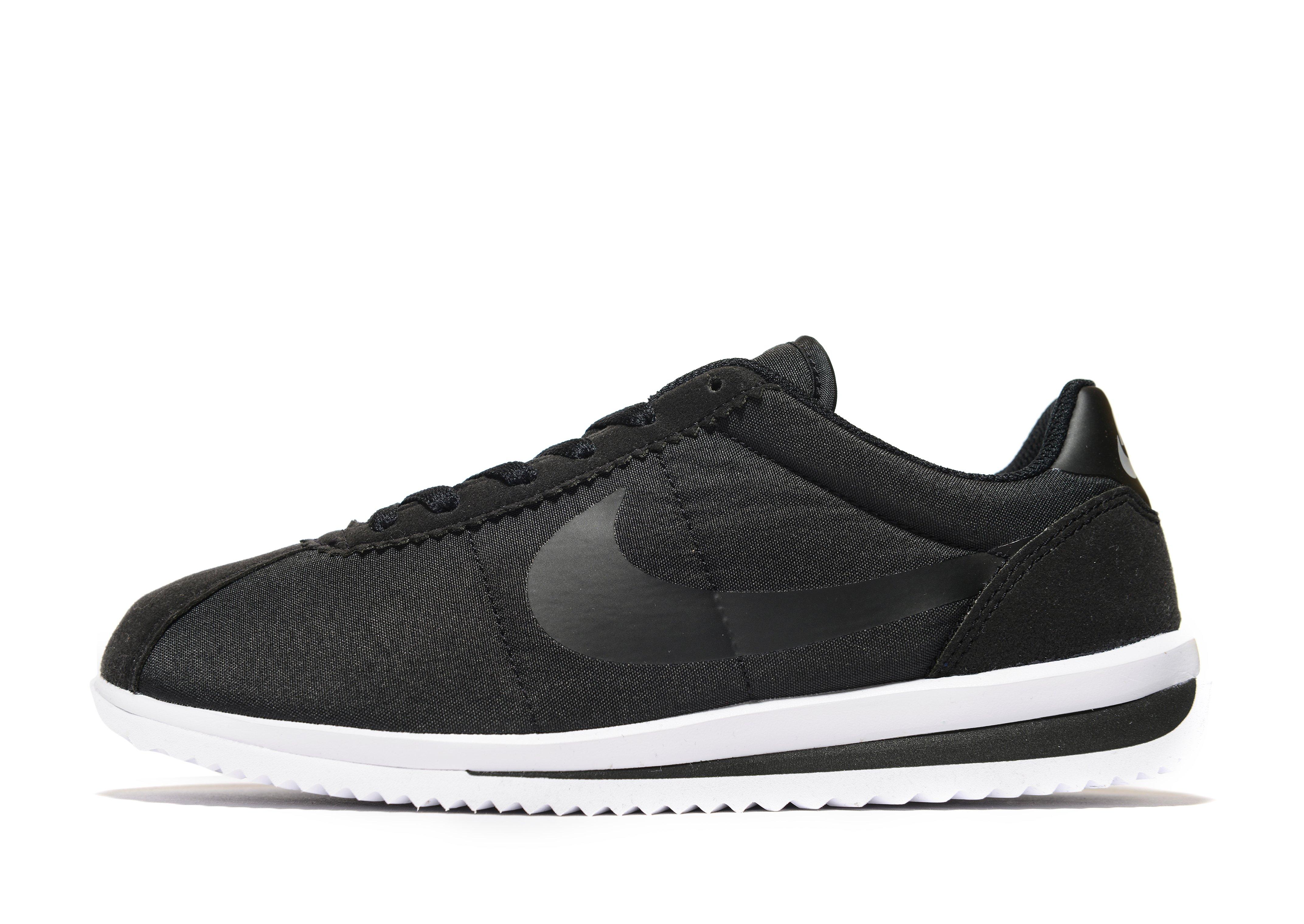 black nike cortez junior