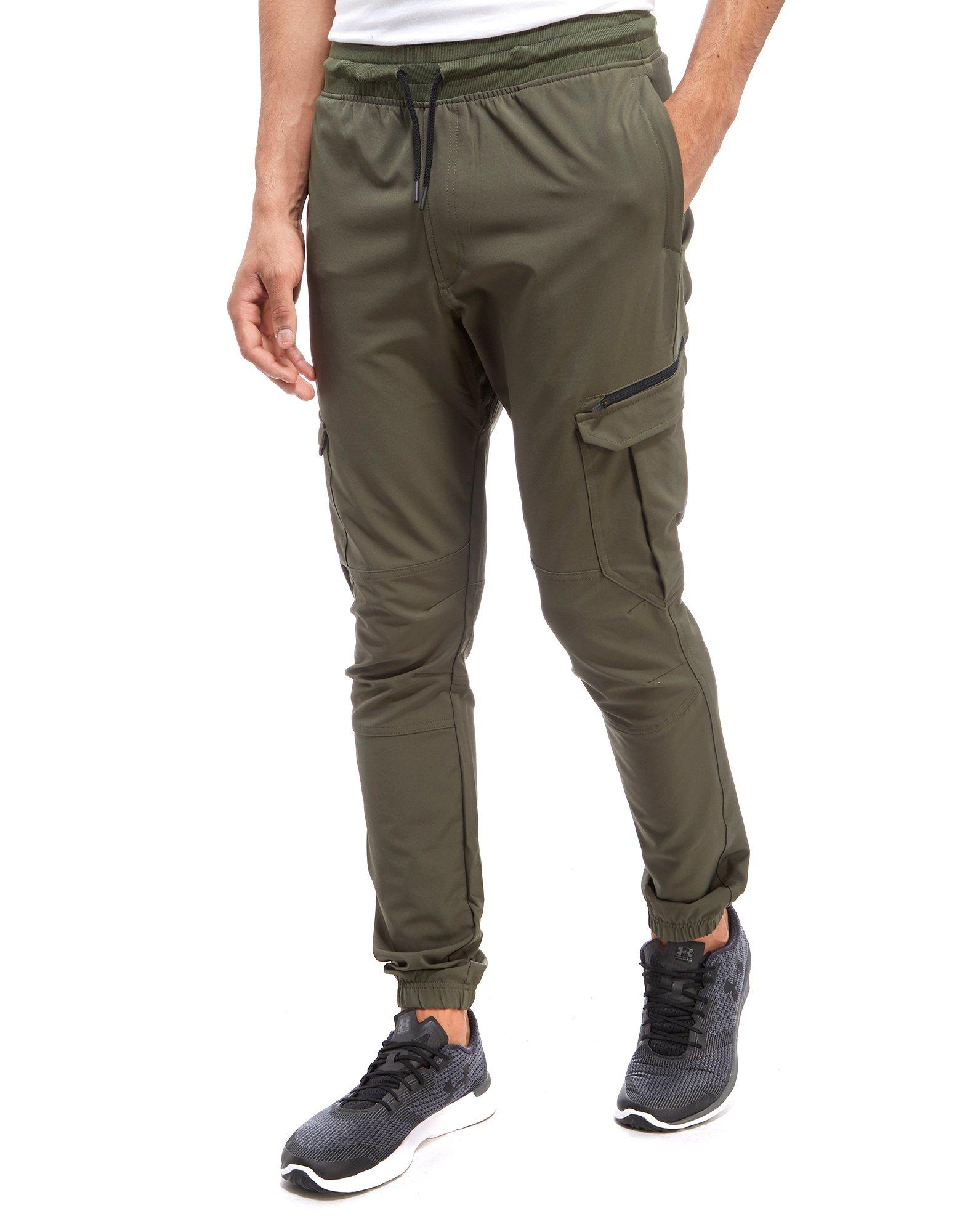 mens cargo pants under armour