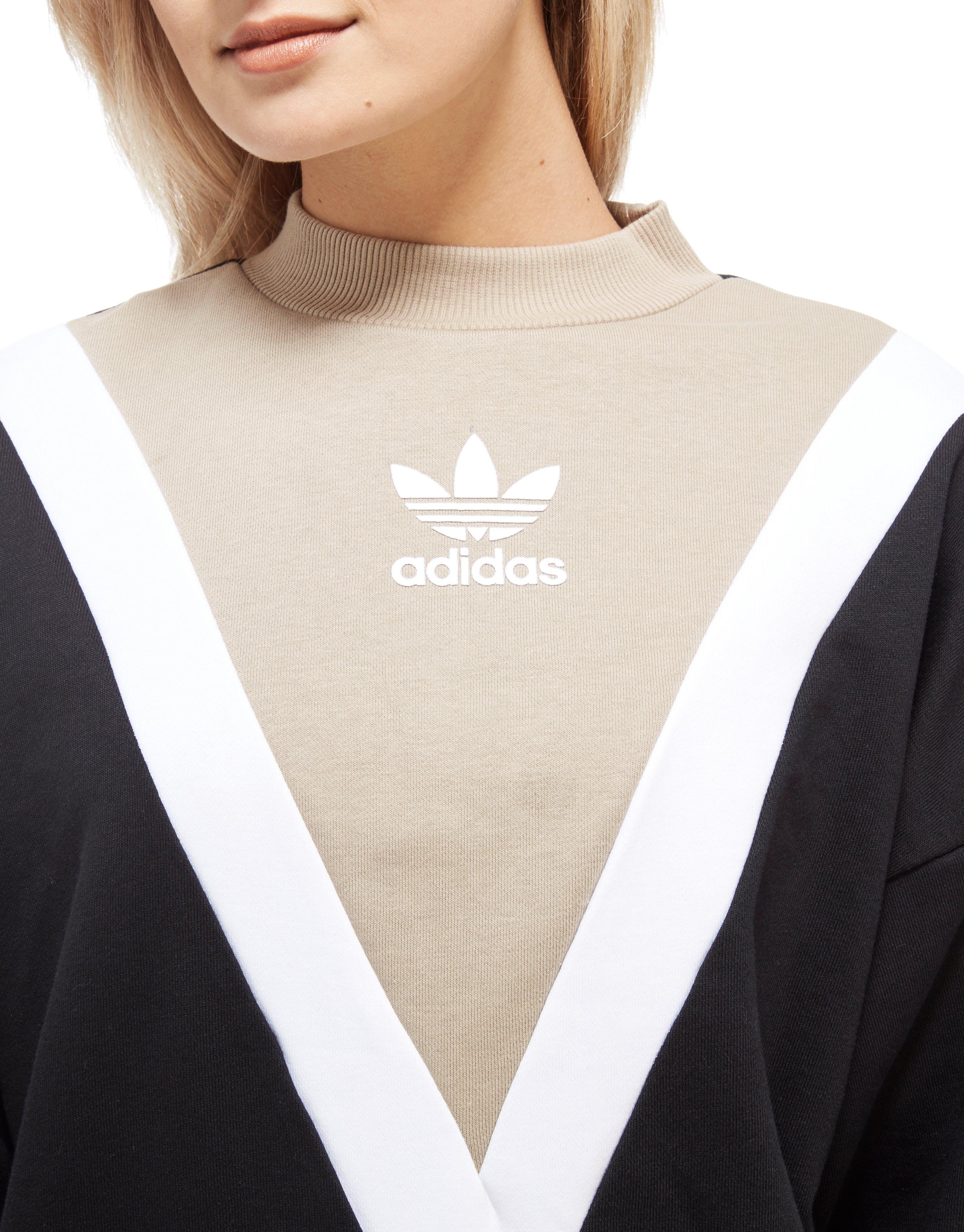 pull adidas noir et blanc femme