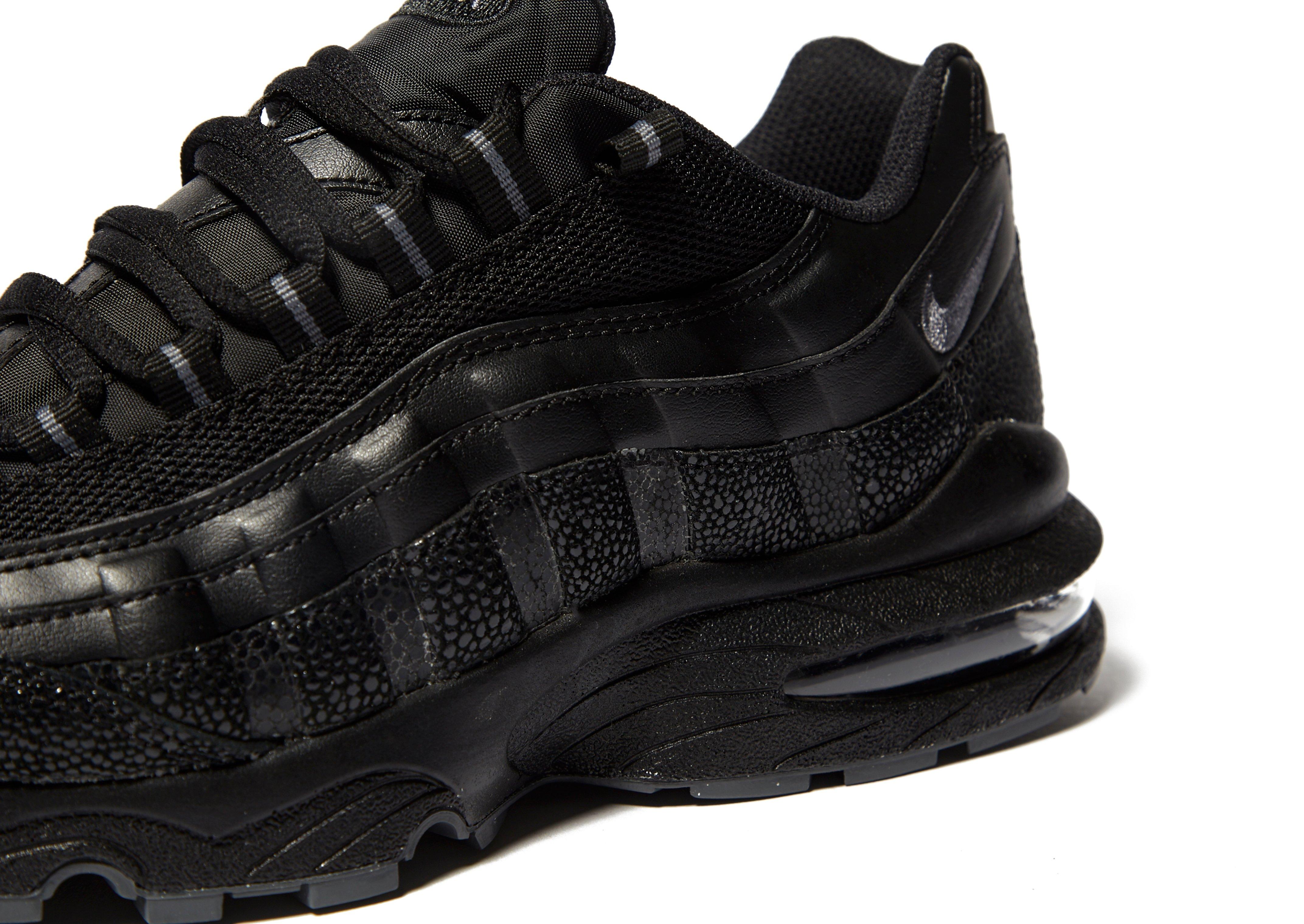 black tns jd