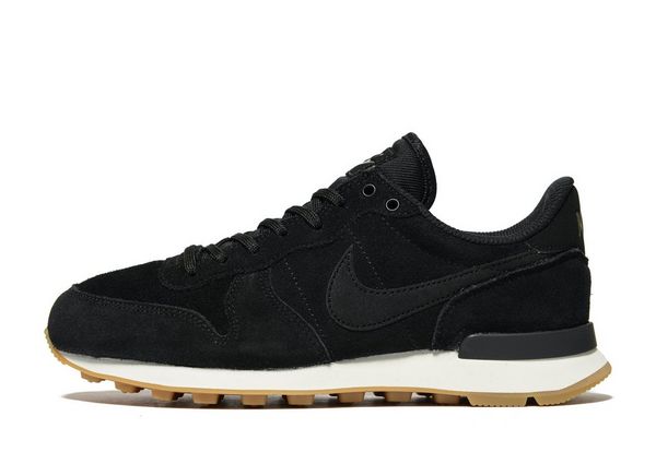 nike w internationalist se nike w internationalist se