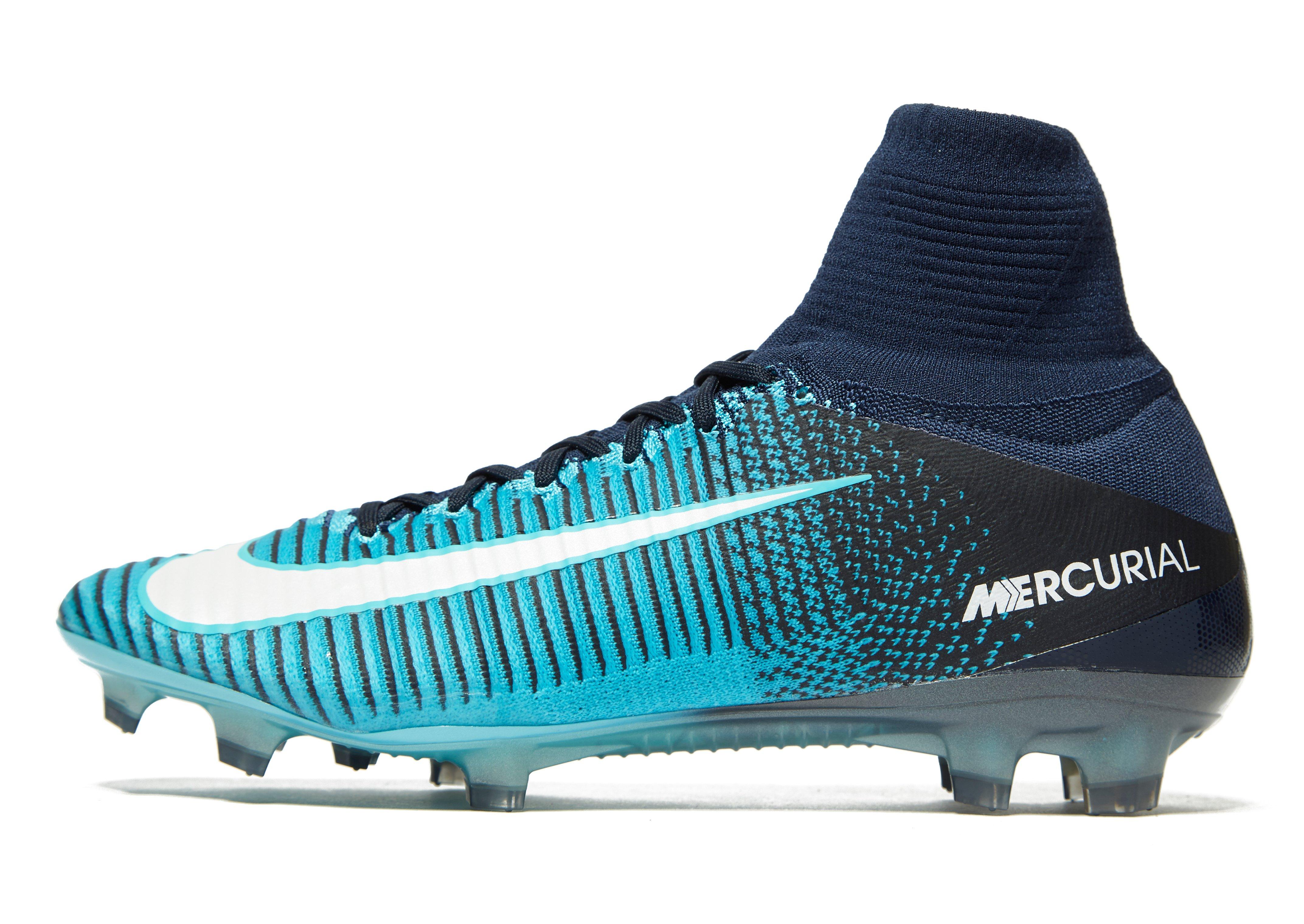 nike hypervenom superfly