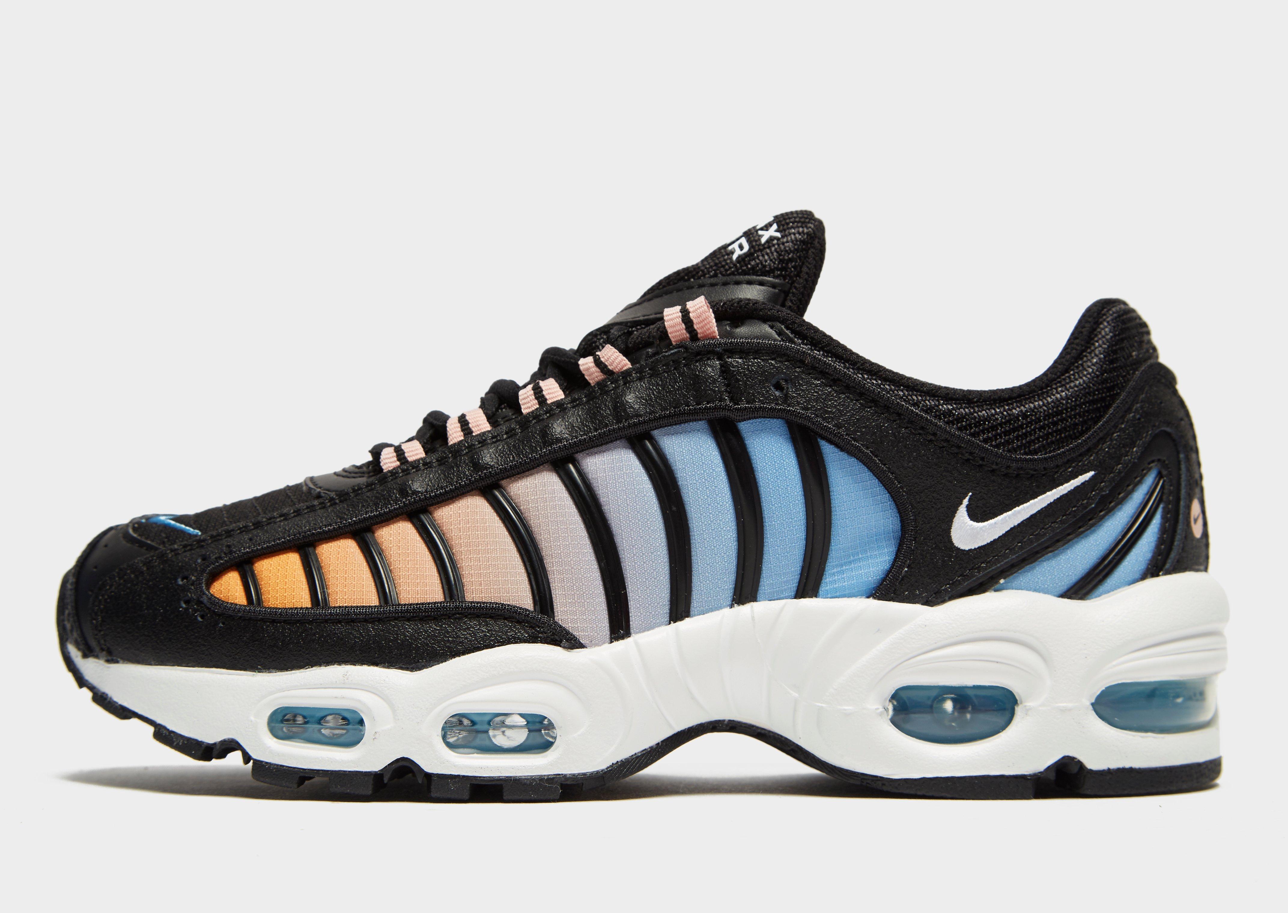 yeezy boost 700 alternative