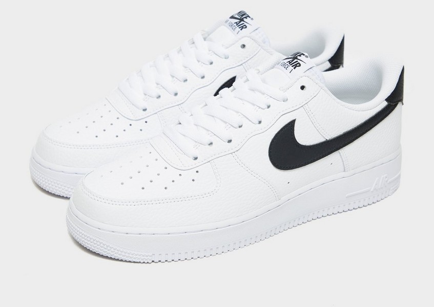 Nike Air Force 1 ’07