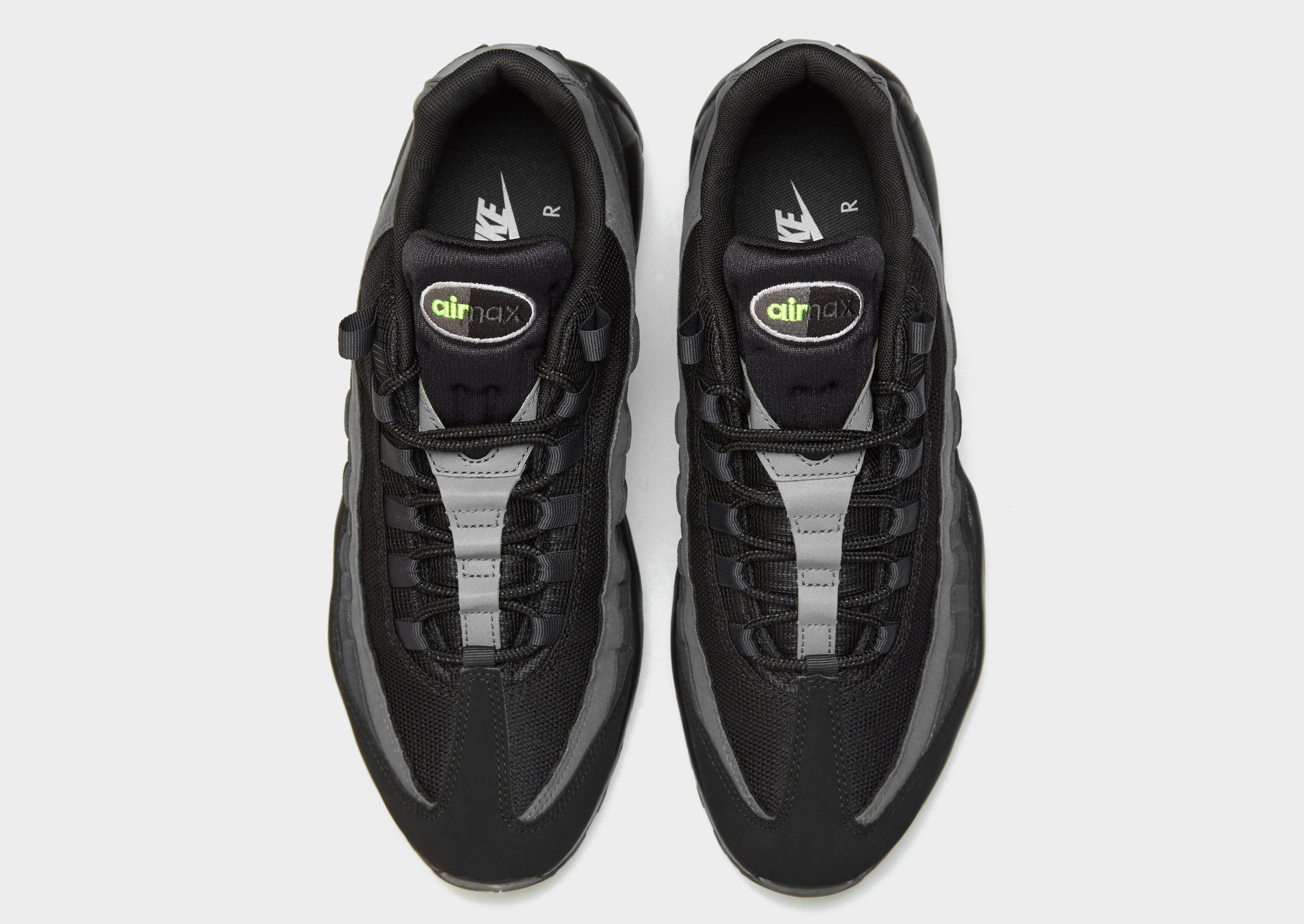 Kedai vyrams NIKE AIR MAX 95 ESSENTIAL CV1635-002 Juoda