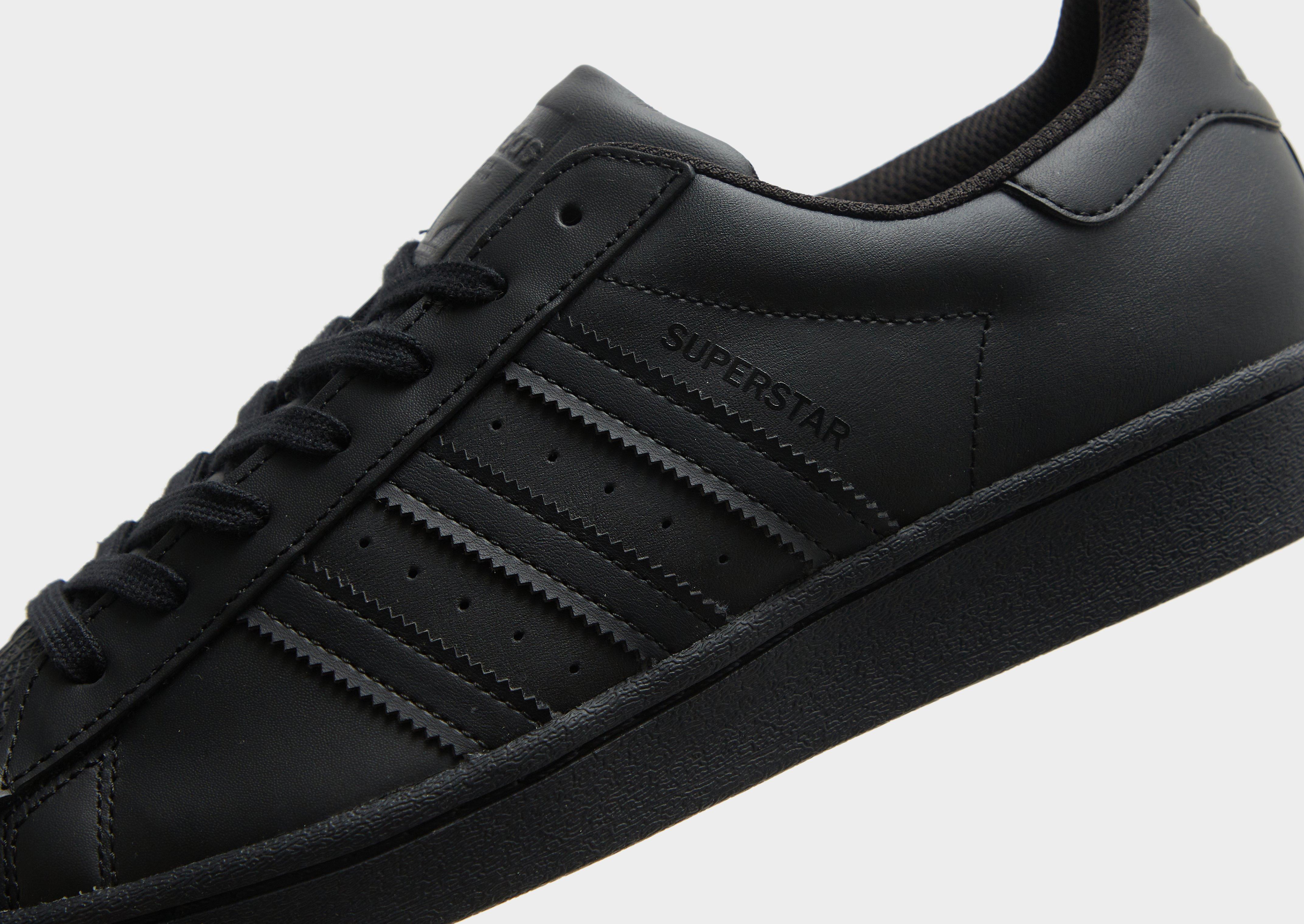 Kedai vyrams ADIDAS SUPERSTAR EG4957 Juoda