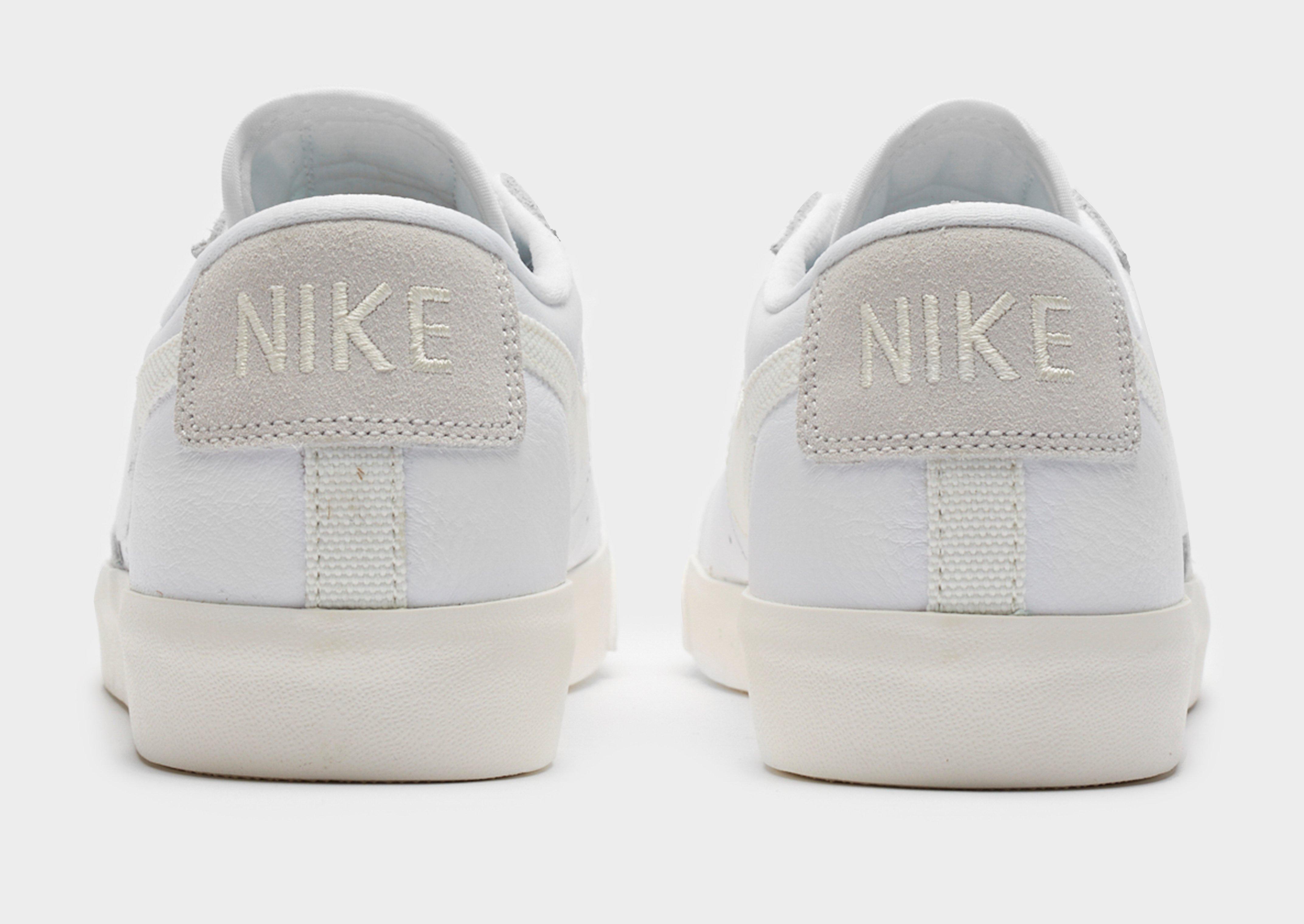 Kedai vyrams NIKE BLAZER LOW LEATHER CW7585-100 Balta