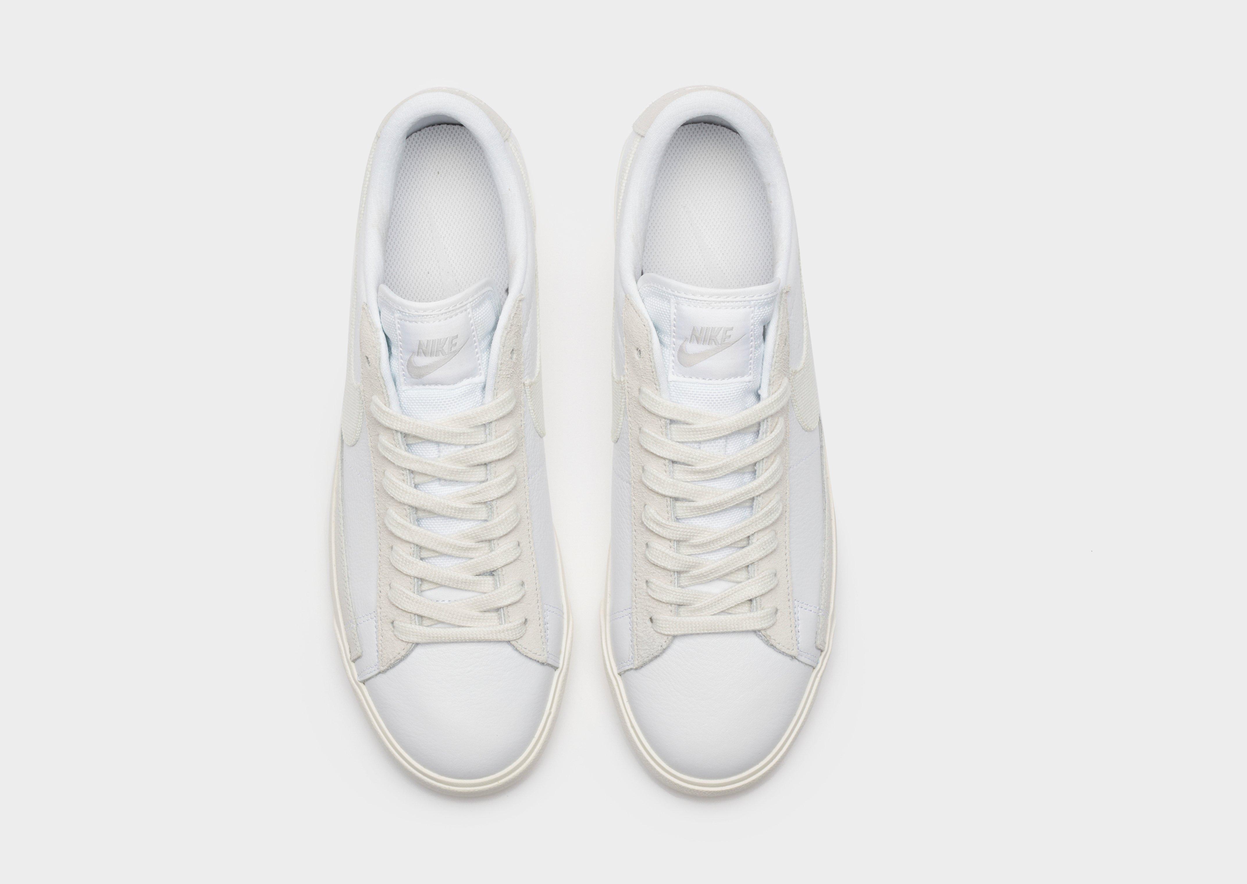 Kedai vyrams NIKE BLAZER LOW LEATHER CW7585-100 Balta