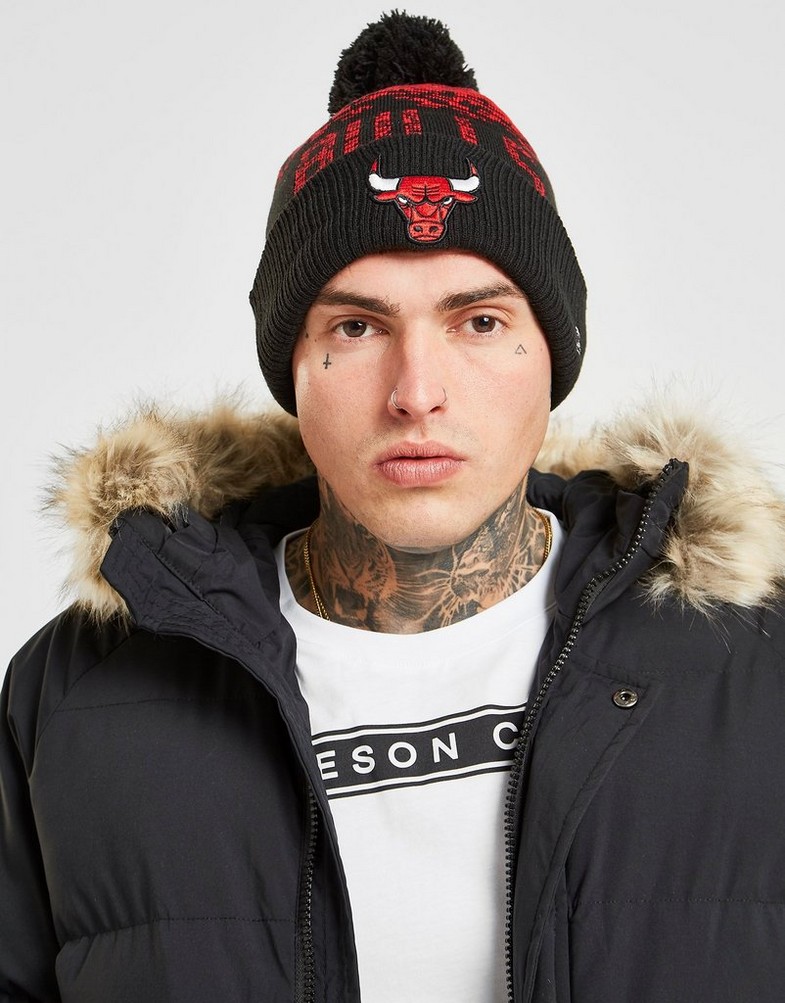 Чоловічі зимові шапки NEW ERA NBA CHICAGO BULLS POM BEANIE HAT CHICAGO BULLS OTC 12122723 Чорний