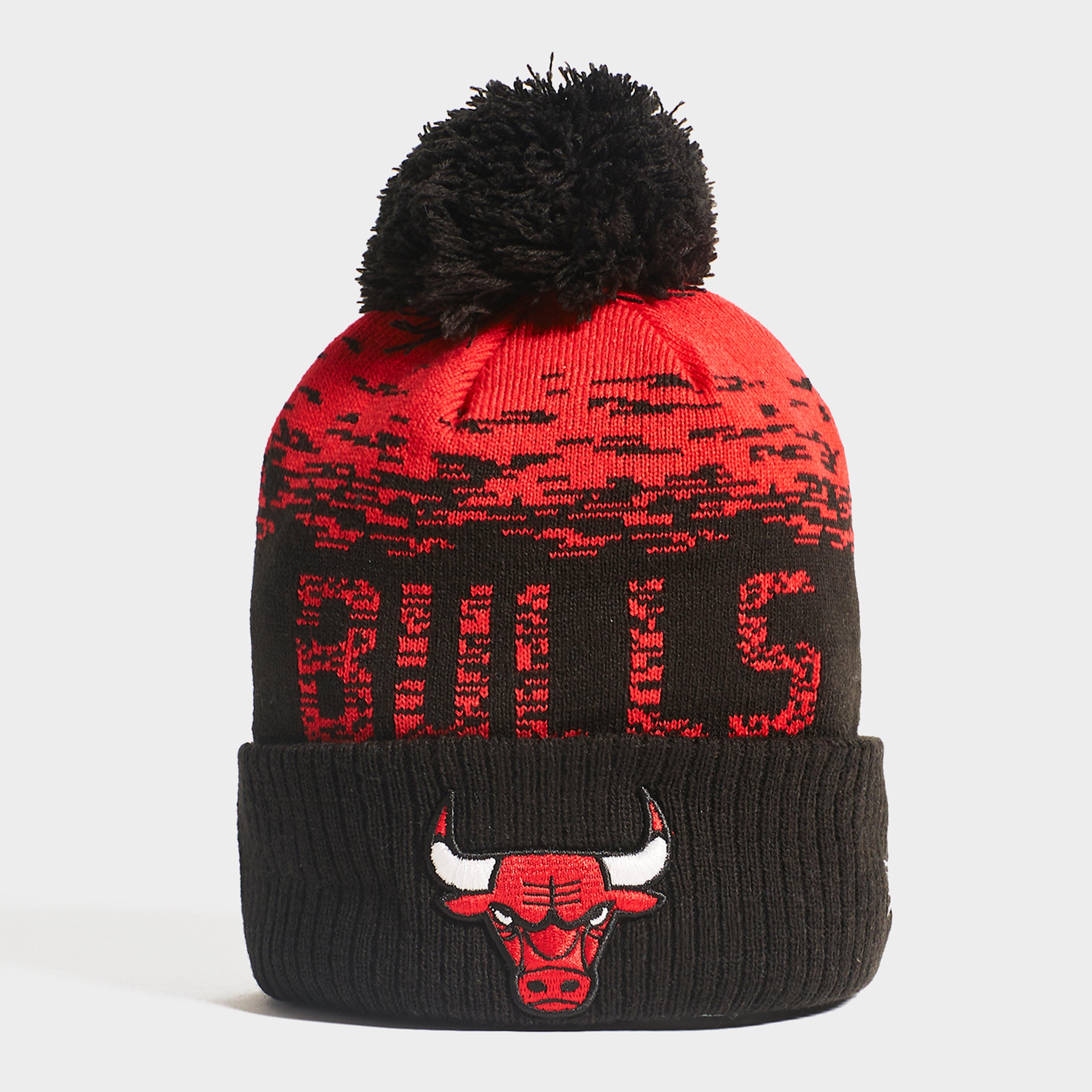 Czapka zimowa męska NEW ERA NBA CHICAGO BULLS POM BEANIE HAT CHICAGO BULLS OTC