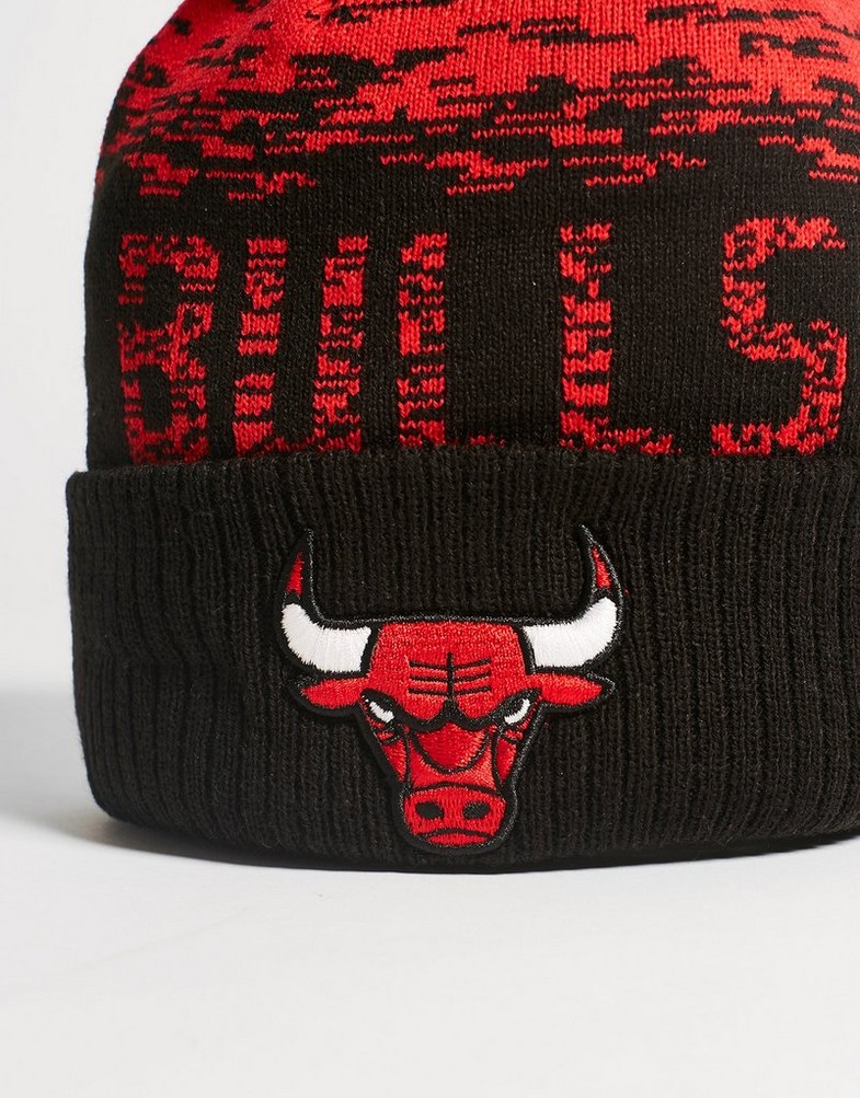 Чоловічі зимові шапки NEW ERA NBA CHICAGO BULLS POM BEANIE HAT CHICAGO BULLS OTC 12122723 Чорний