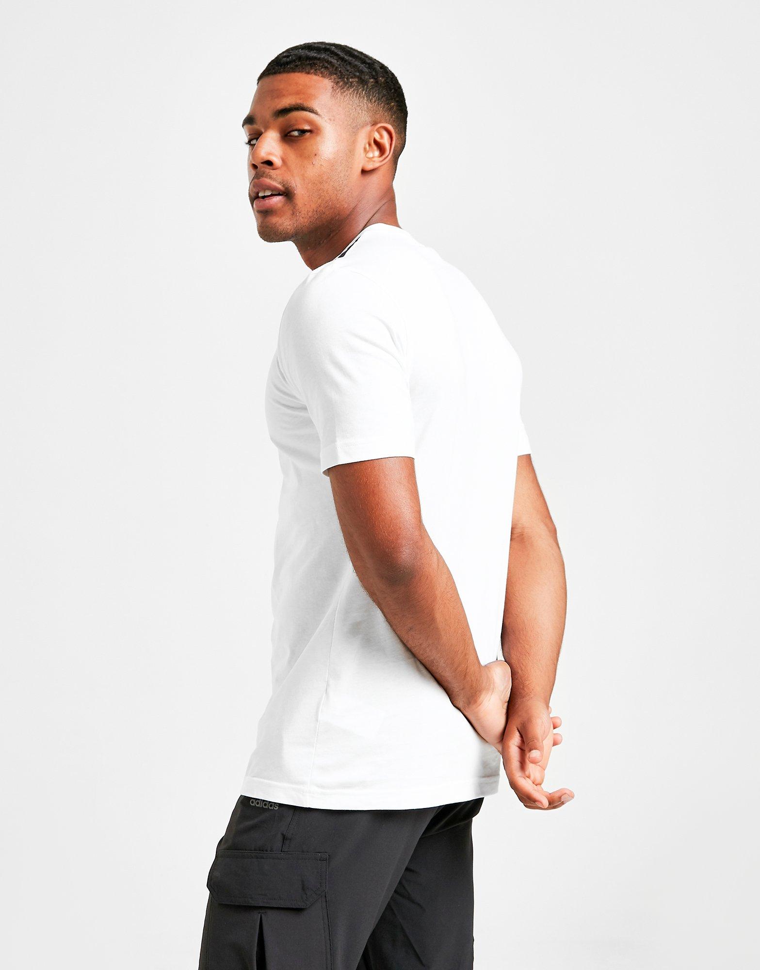 Мъжка тениска ADIDAS BADGE OF SPORT 3 STRIPES T-SHIRT HN4192 Бял