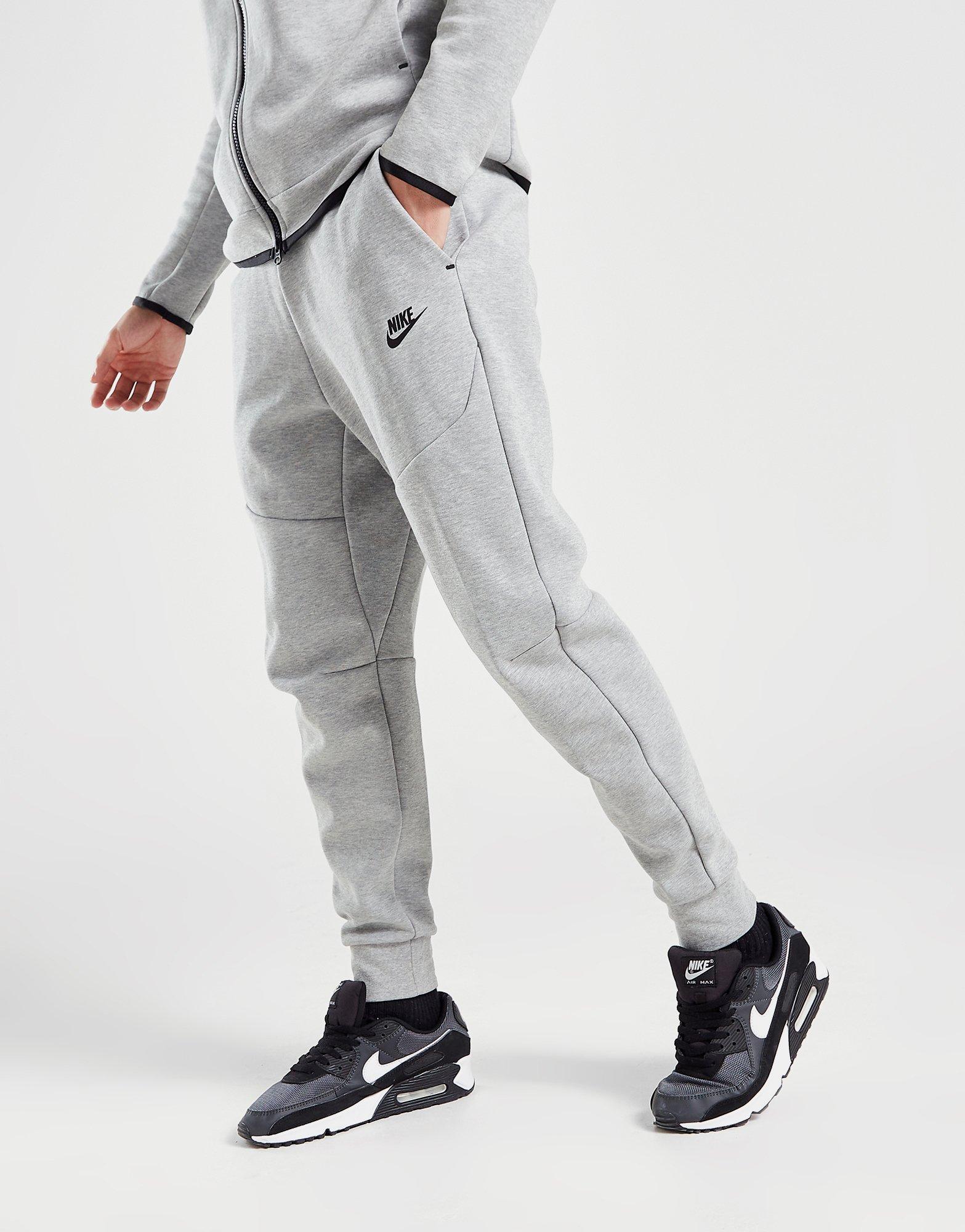 Мъжки панталони NIKE ПАНТАЛОНИ SPORTSWEAR TECH FLEECE CU4495-063 Сив