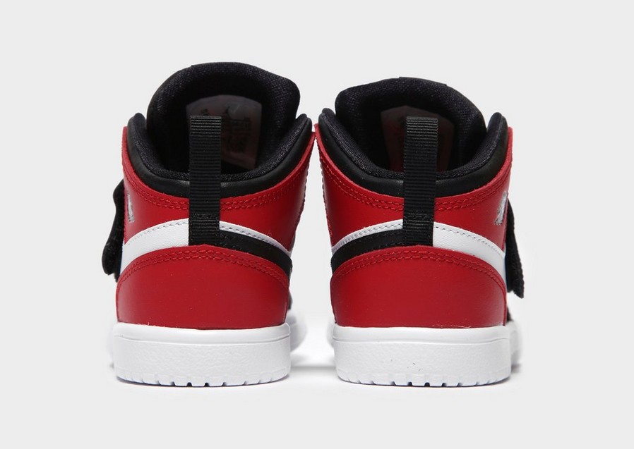 Adidași pentru copii SKY JORDAN 1  BQ7196-016 Roșu