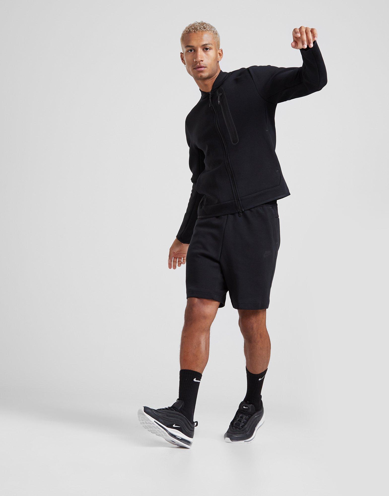 Krótkie spodenki, szorty męskie NIKE SZORTY M NSW TCH FLC SHORT SHORTS CU4503-010 Czarny