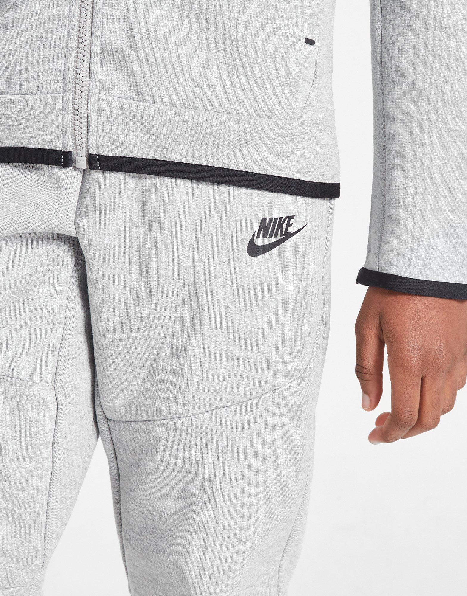 Detské nohavice NIKE TECH FLEECE TRACK PANTS JUNIOR CU9213-063 Sivá