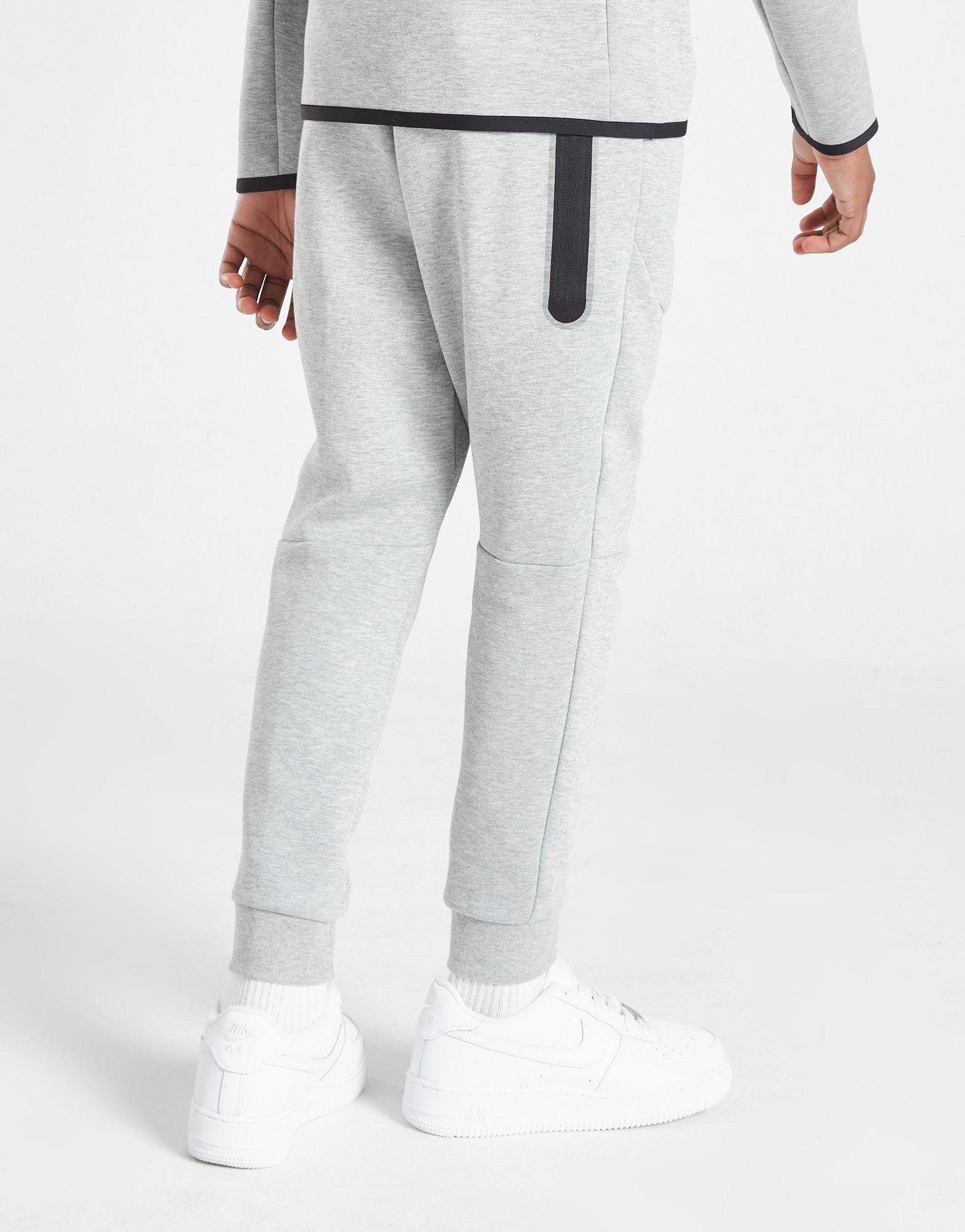 Detské nohavice NIKE TECH FLEECE TRACK PANTS JUNIOR CU9213-063 Sivá
