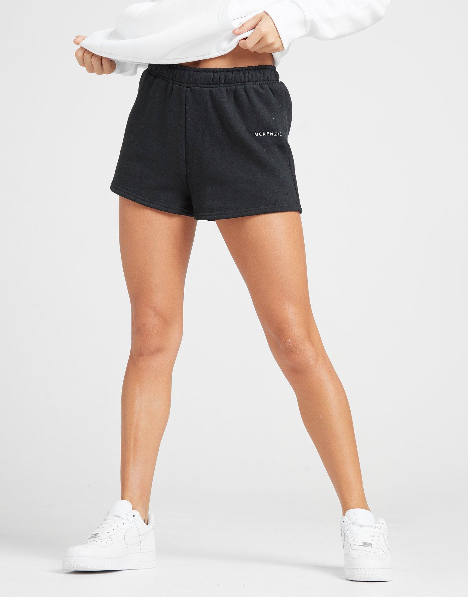 Női rövidnadrág MCKENZIE RÖVIDNADRÁG ESSENTIAL FLEECE SHORTS MCKTW14206BLK Fekete