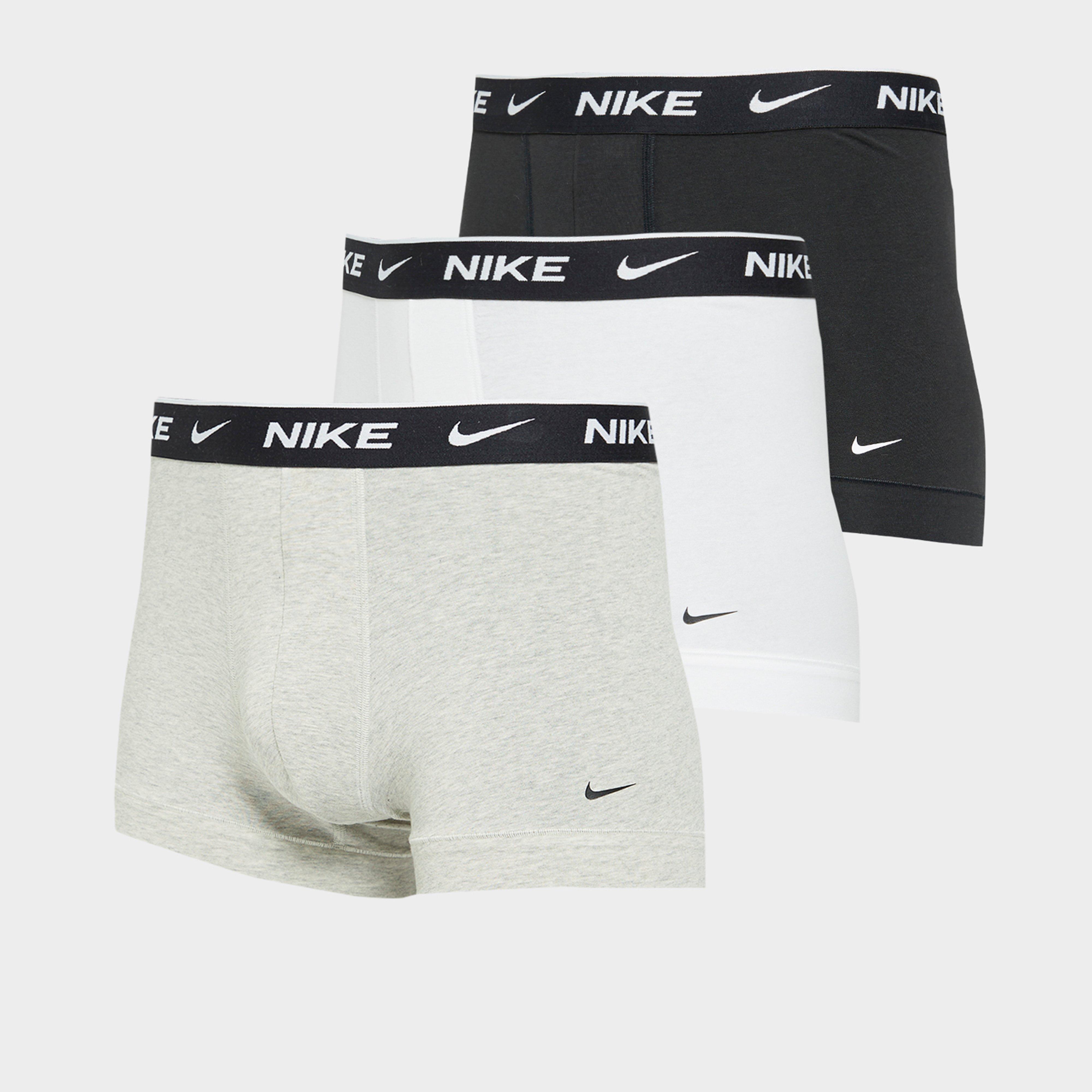 Férfi fehérnemű NIKE BOXERALSÓ 3 PACK TRUNKS