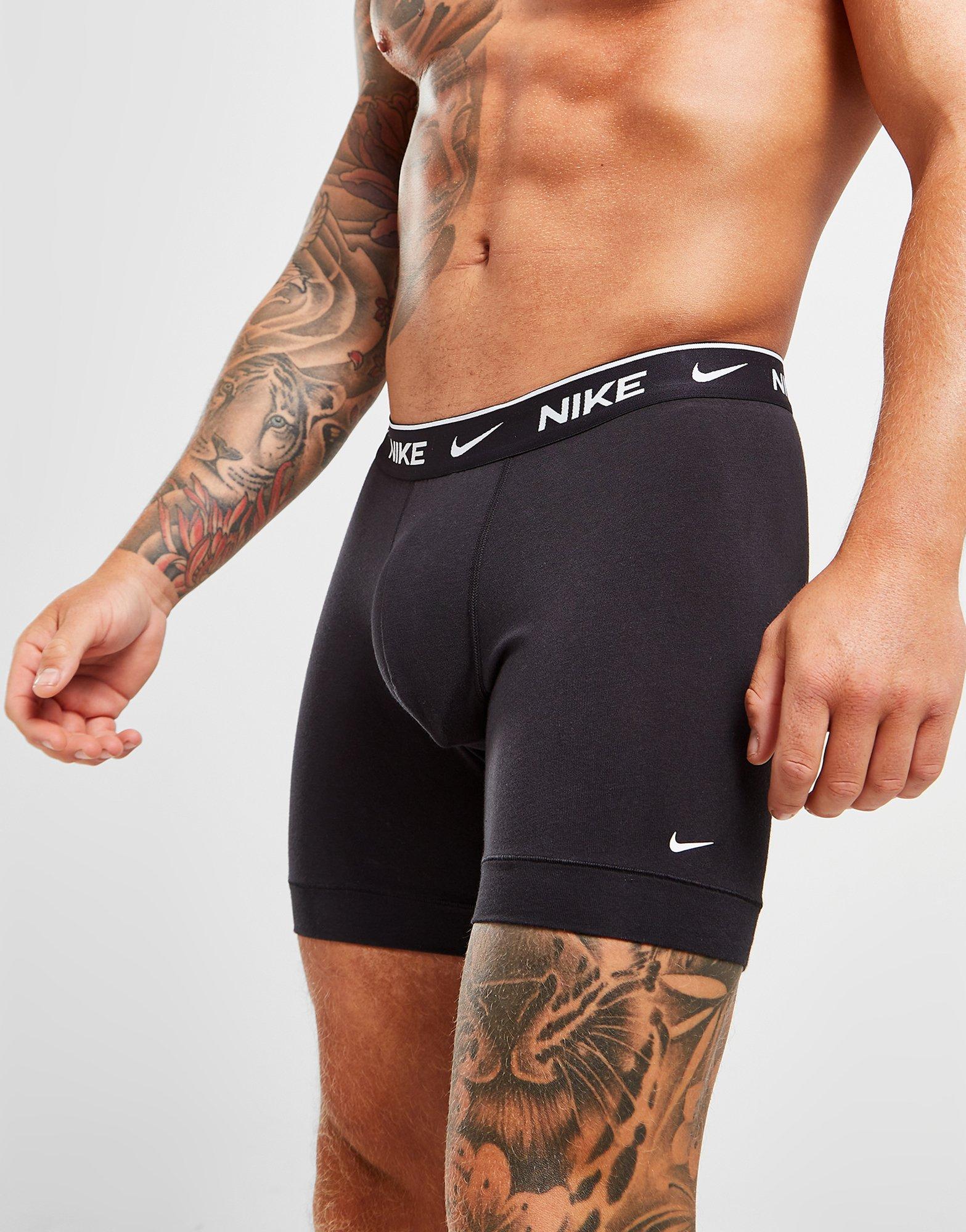 Pánska spodná bielizeň NIKE 3 PACK BOXERS  0000KE10079J1 Viacfarebná