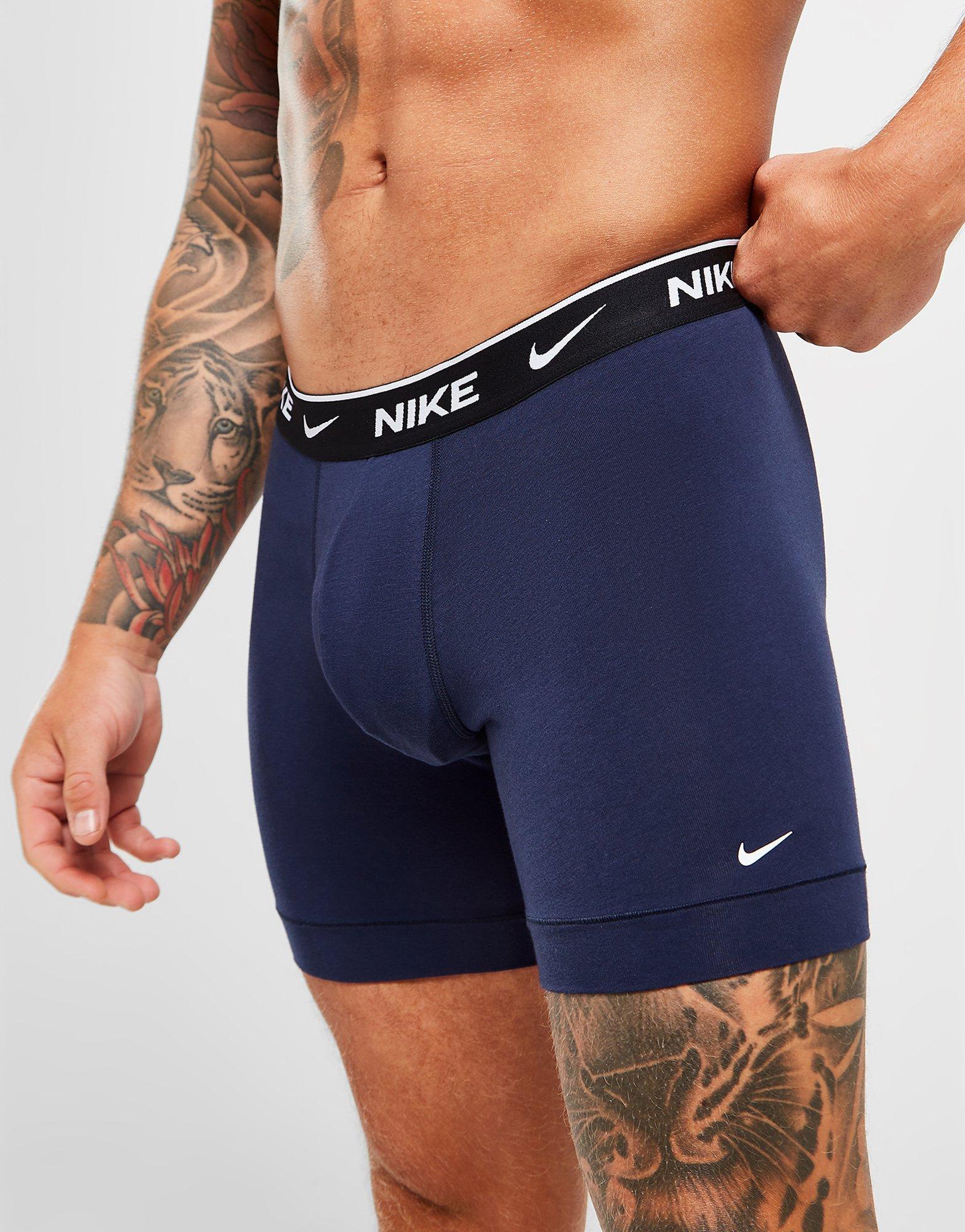 Pánska spodná bielizeň NIKE 3 PACK BOXERS  0000KE10079J1 Viacfarebná