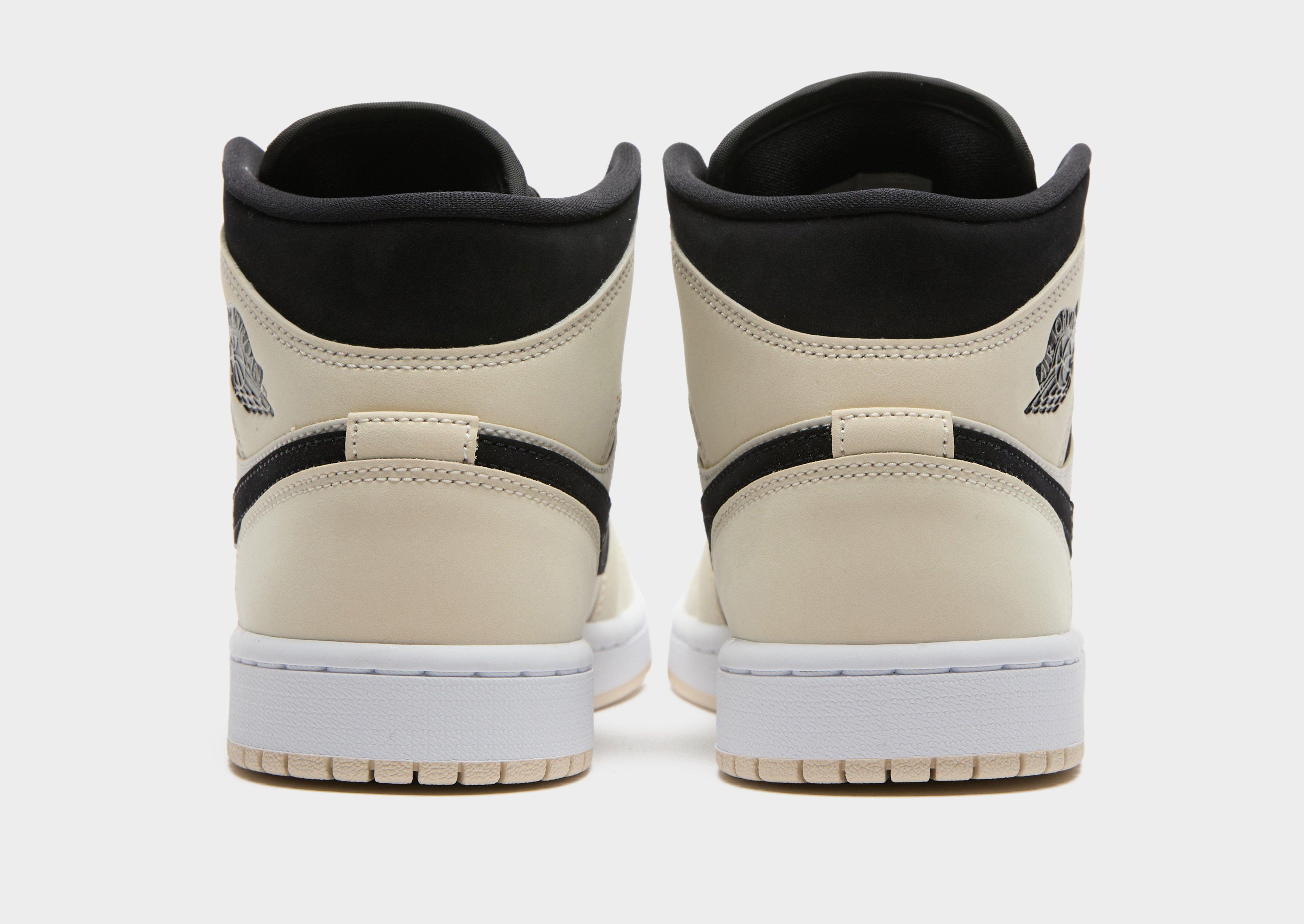 Buty sneakersy damskie JORDAN WMNS AIR JORDAN 1 MID BQ6472-800 Beżowy