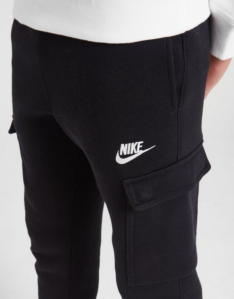 NIKE CLUB FLEECE CARGO JOGGERS JUNIOR BOY CQ4298-010 Czarny