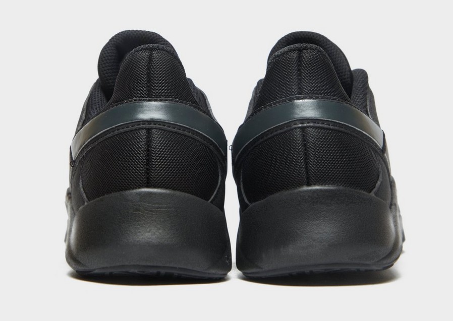 NIKE LEGEND ESSENTIAL  CQ9545-002 Fekete