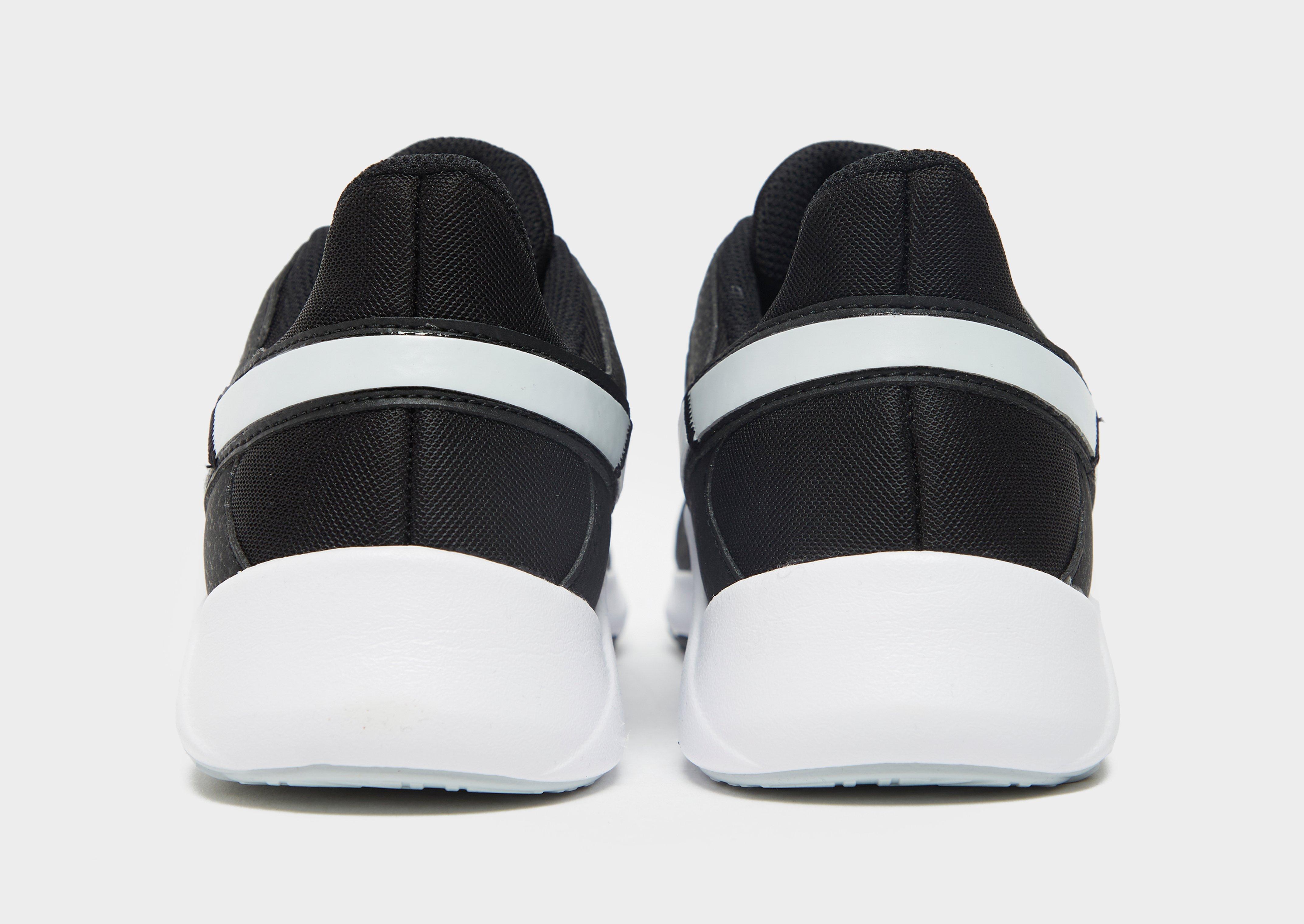 NIKE LEGEND ESSENTIAL  CQ9545-001 Čierna