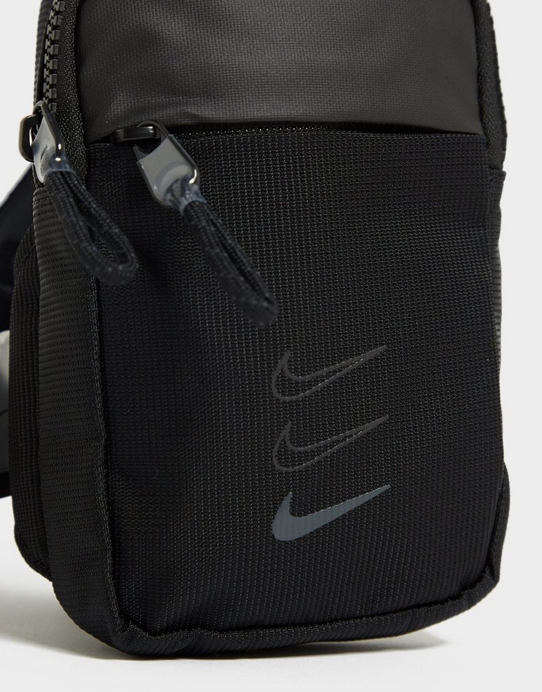Damska NIKE TOREBKA ESSENTIALS HIP PACK BA5904-011 Czarny