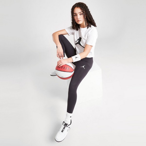 Trening w domu czy na siłowni? Wybierz idealną odzież sportową