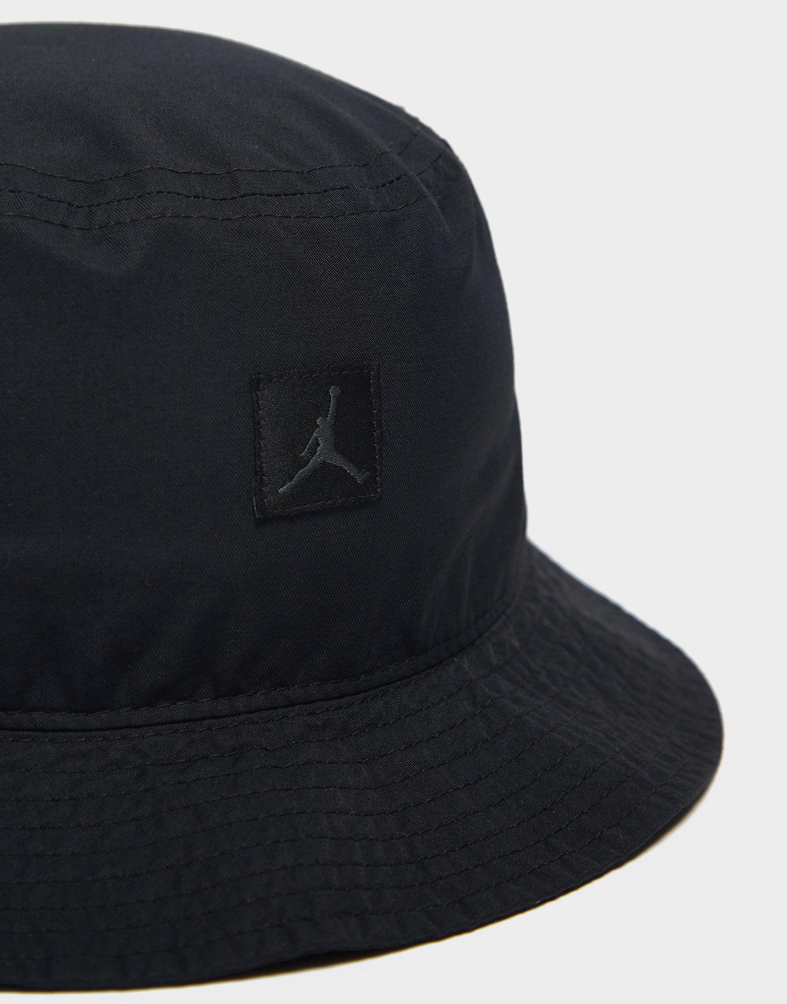 Дамска шапка JORDAN ИДИОТКА JUMPMAN DC3687-010 Черен