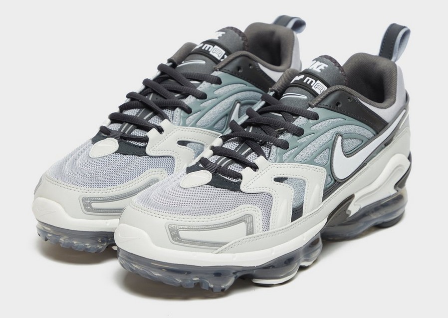 Adidași pentru bărbați NIKE AIR VAPORMAX EVO CT2868-002 Alb