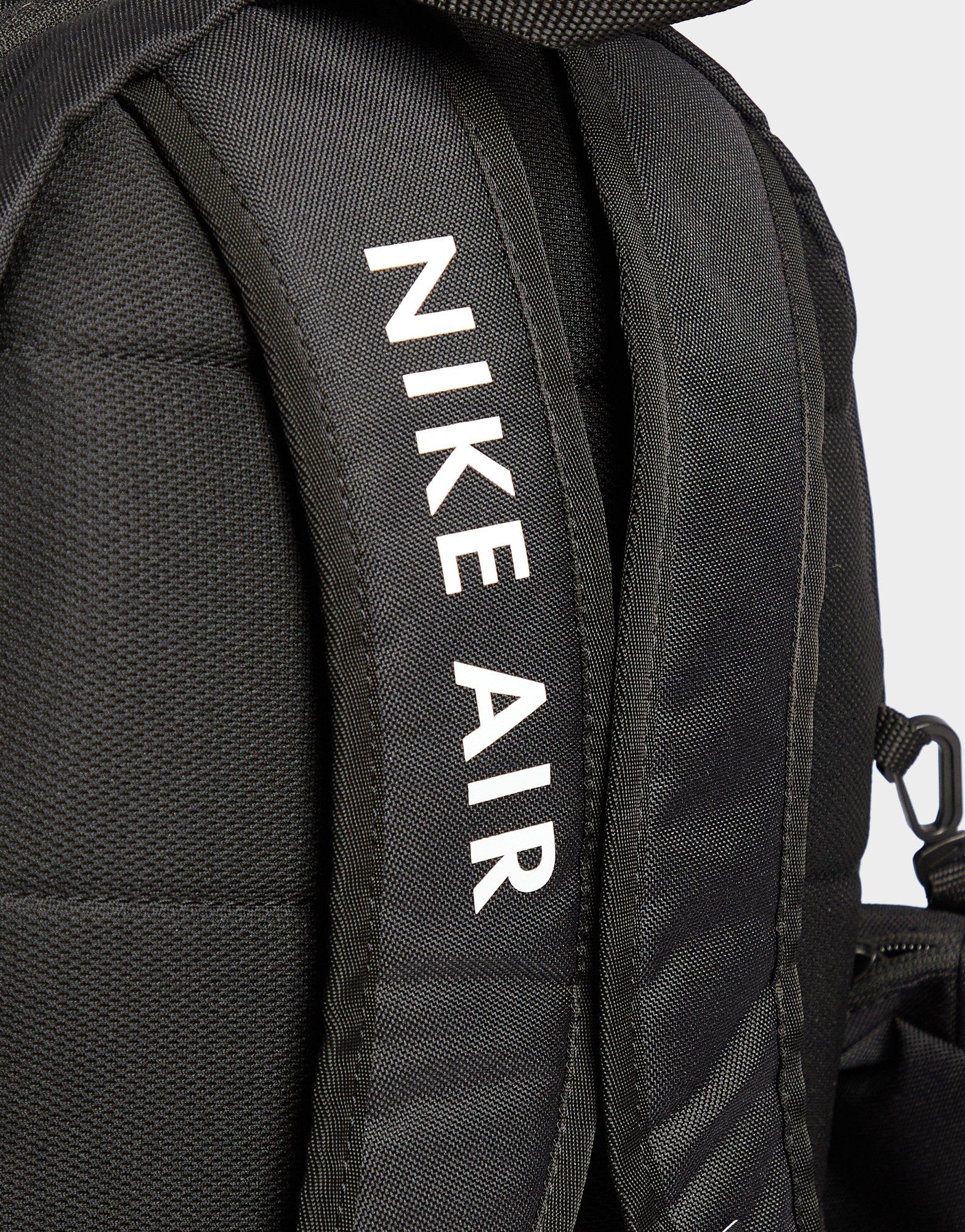 Pánsky ruksak NIKE ELEMENTAL BACKPACK  BZ9815-011 Čierna