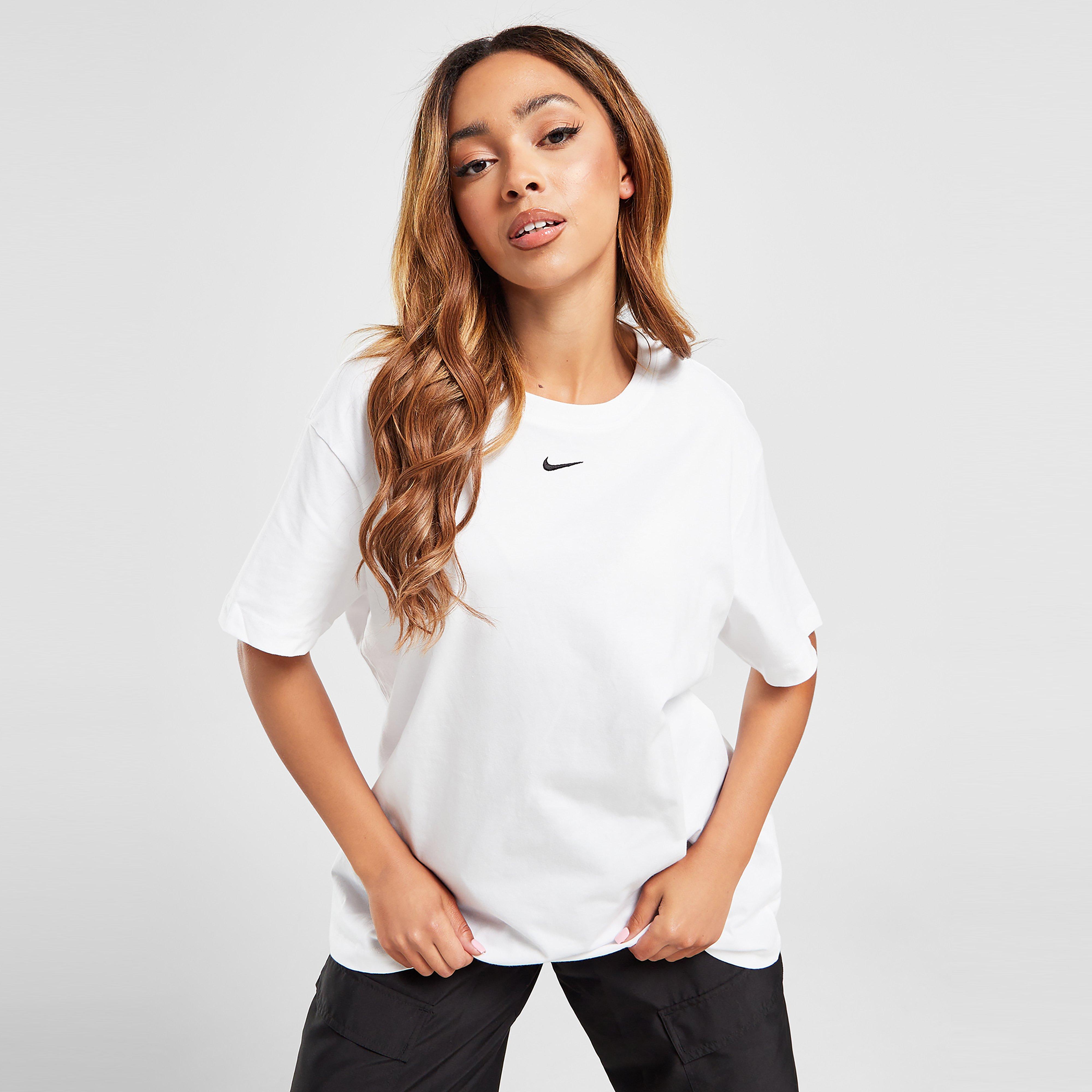 Жіночі футболки NIKE ФУТБОЛКА SPORTSWEAR ESSENTIAL OVERSIZED