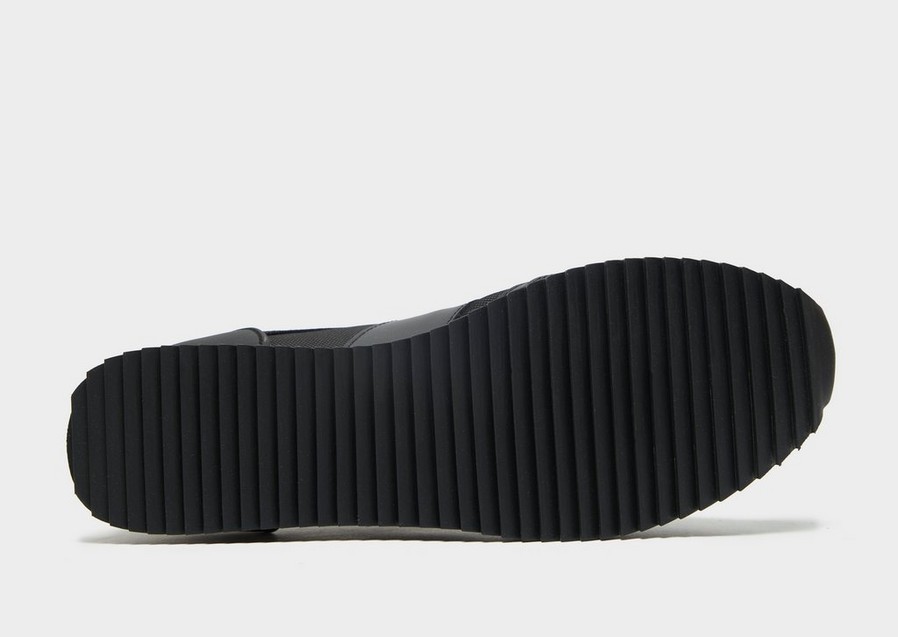 Buty sneakersy męskie EMPORIO ARMANI B&W LACES XK216X8X027Q183 Czarny