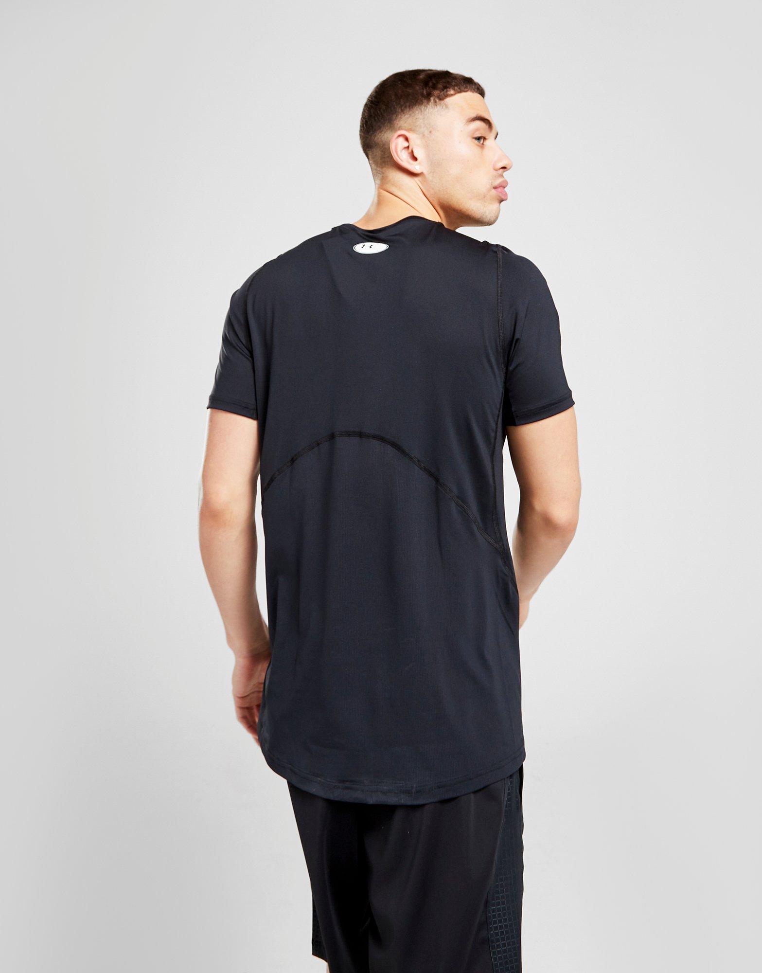 Pánske tričko UNDER ARMOUR TRIČKO HEATGEAR TRIČKO 1361683001 Čierna