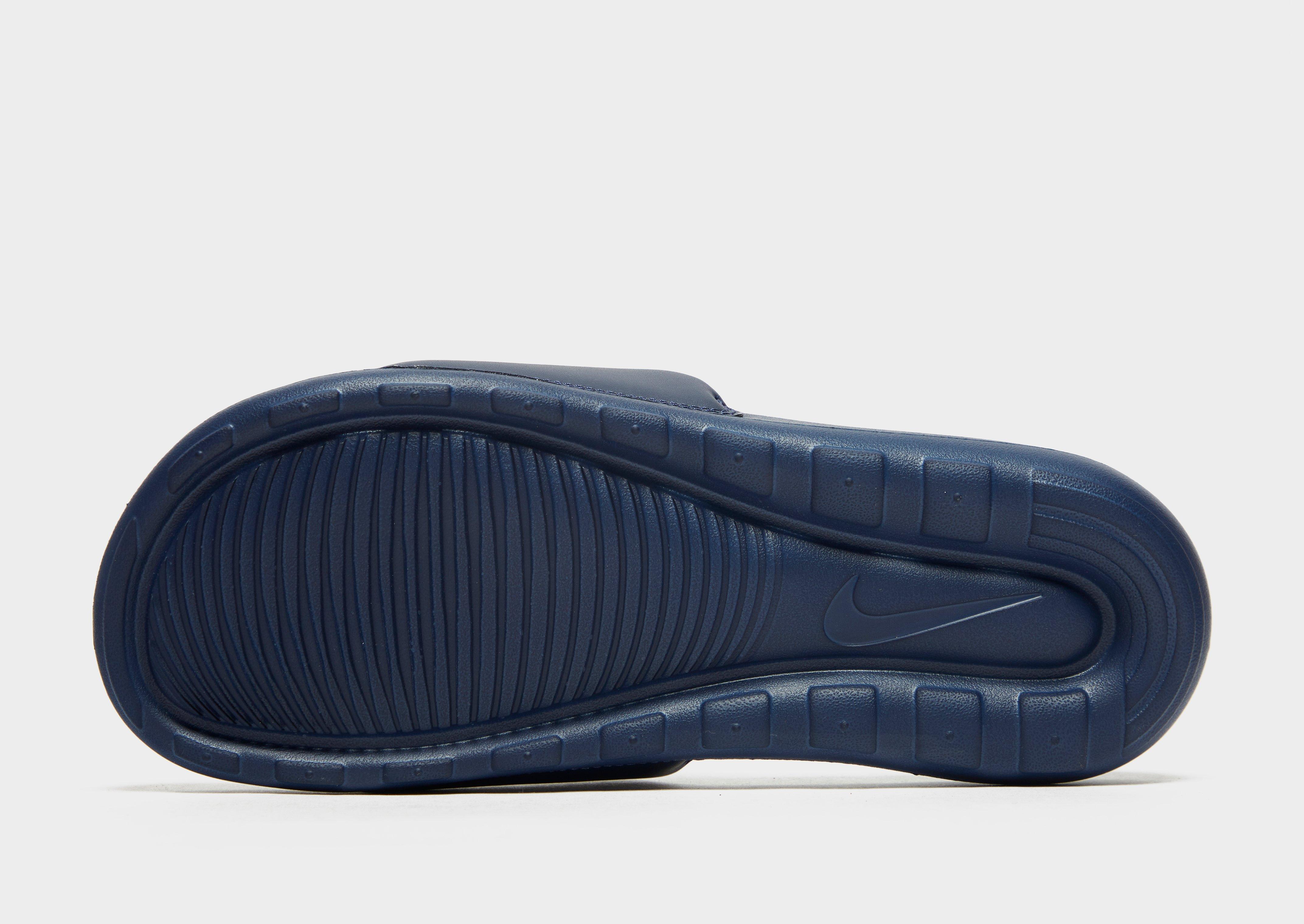 Férfi papucsok és flip-flopok NIKE VICTORI ONE SLIDE  CN9675-401 Sötétkék