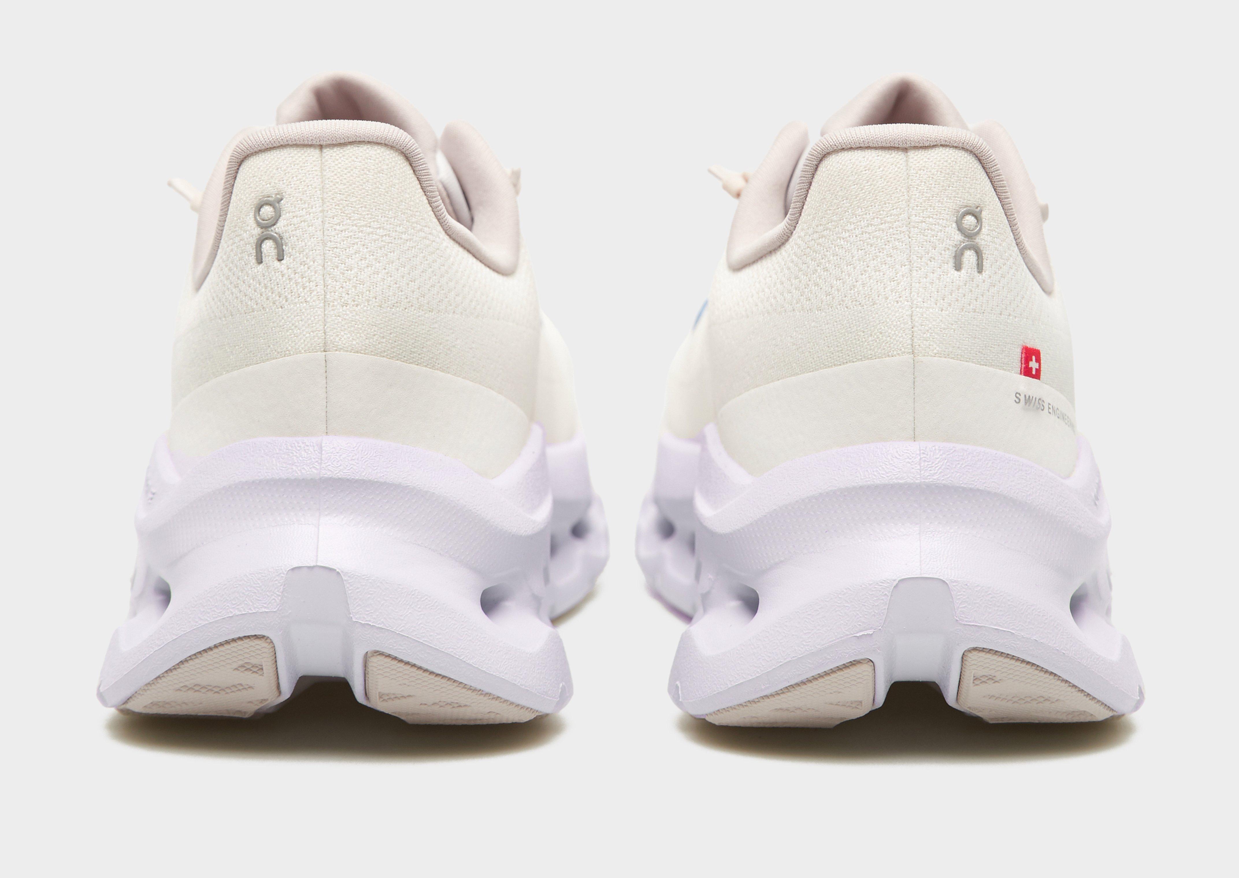 Női futócipők ON CLOUDTILT  3WE10051145 Fehér