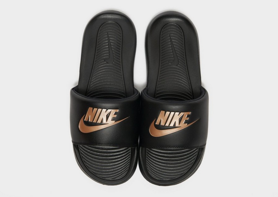 Дамски чехли NIKE VICTORI ONE SLIDES  CN9677-001 Черен