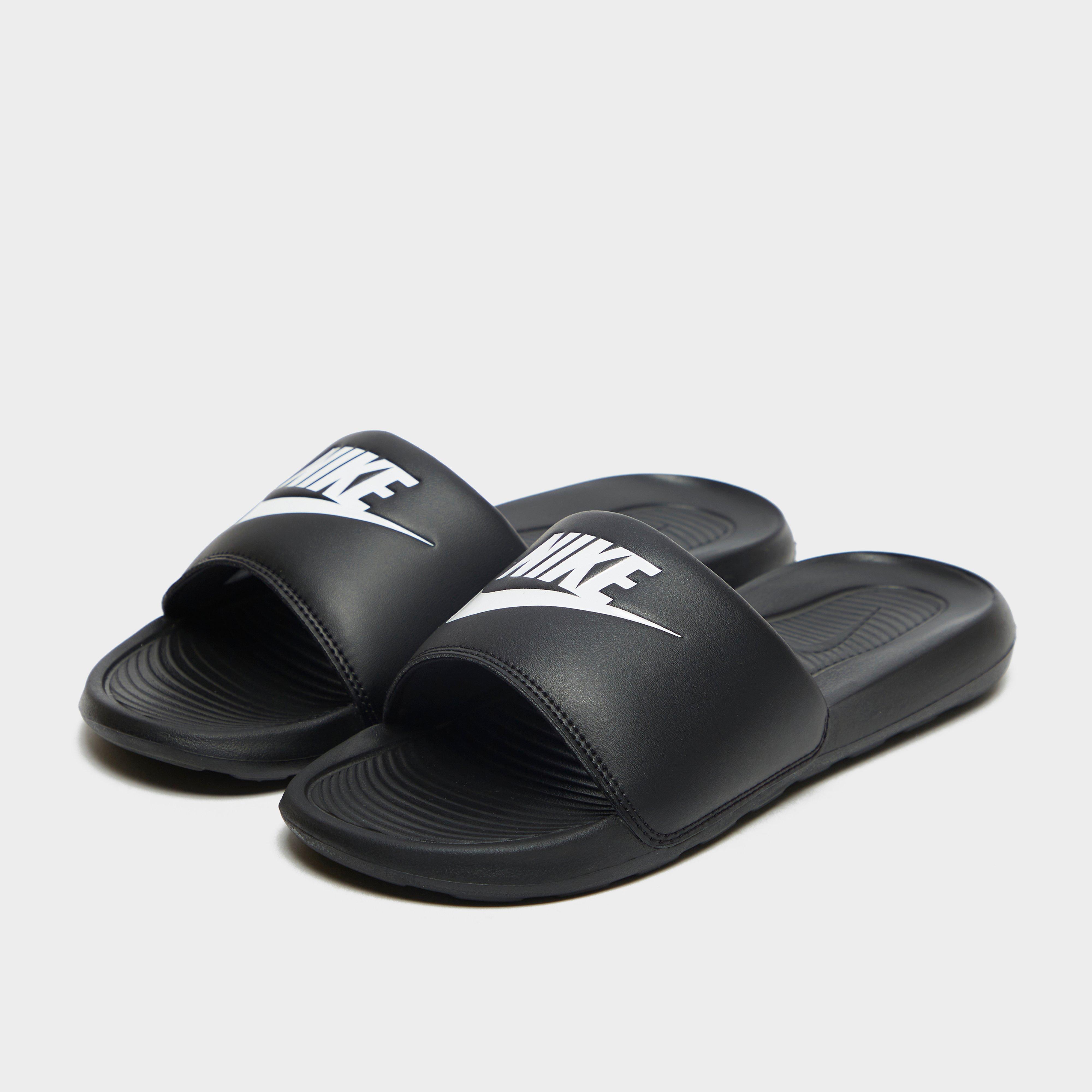 Női papucsok és flip-flopok NIKE VICTORI ONE SLIDE 